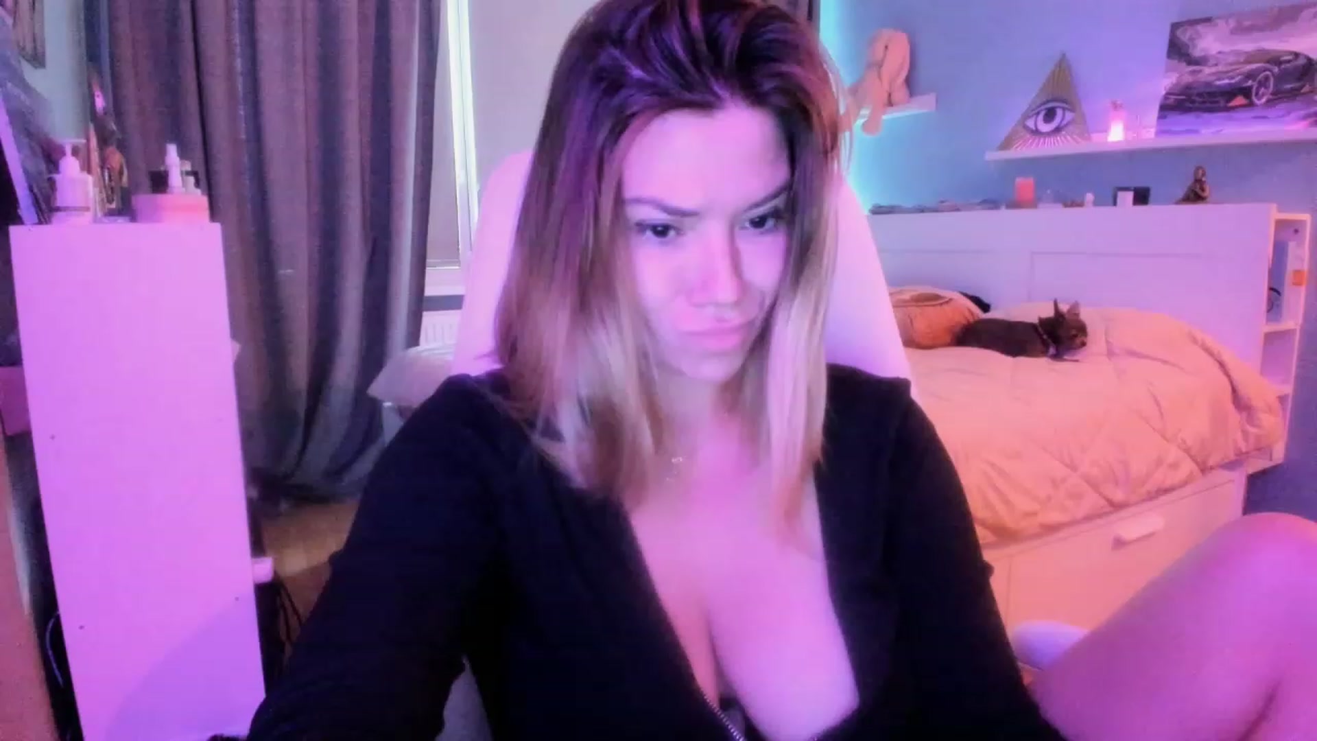Gallery image thumbnail from NickyBlein's myfreecams stream on, 09/13/2023, 12:08 image 8 of 20