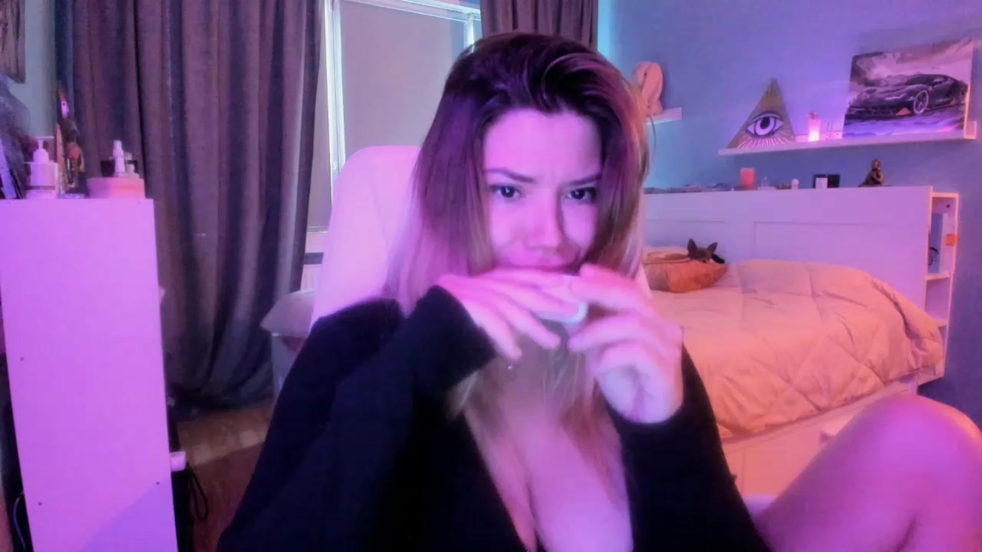 Gallery image thumbnail from NickyBlein's myfreecams stream on, 09/13/2023, 12:08 image 5 of 20