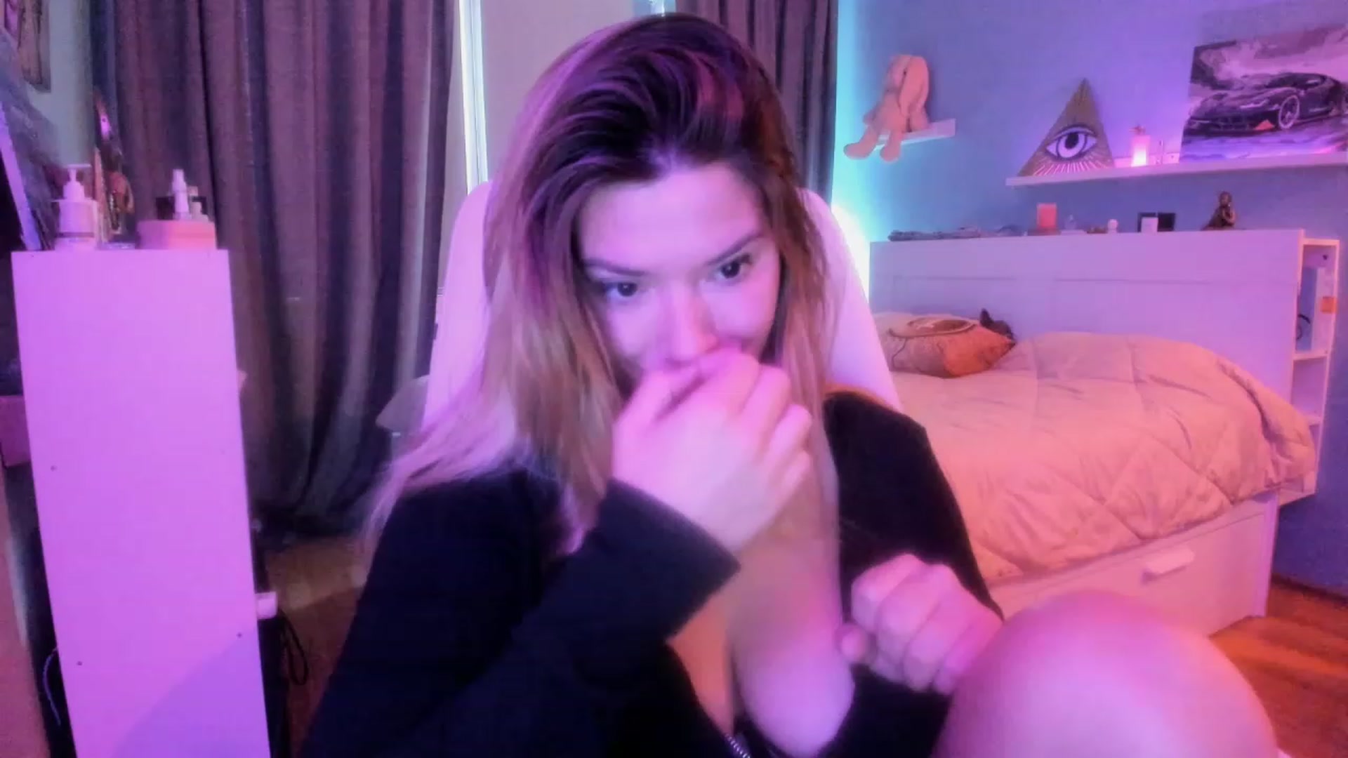 Gallery image thumbnail from NickyBlein's myfreecams stream on, 09/13/2023, 12:08 image 2 of 20