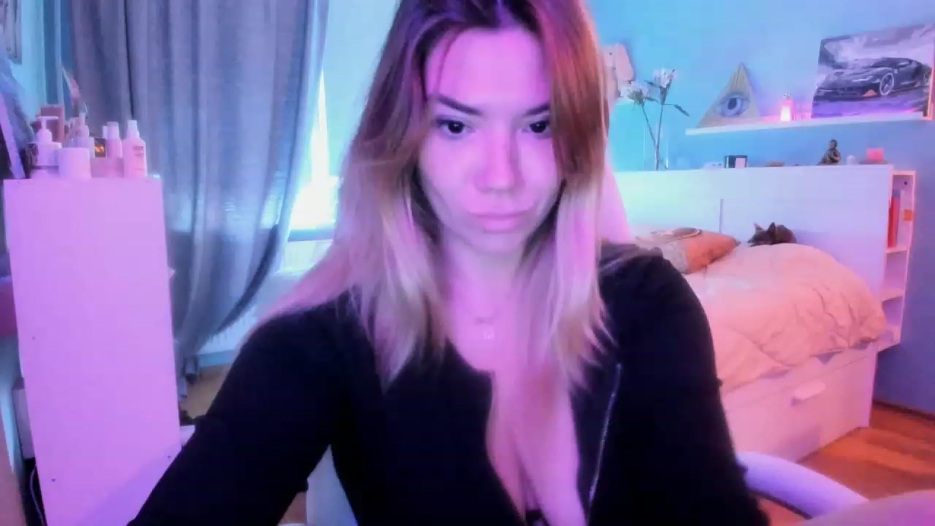 Gallery image thumbnail from NickyBlein's myfreecams stream on, 09/19/2023, 10:57 image 1 of 20