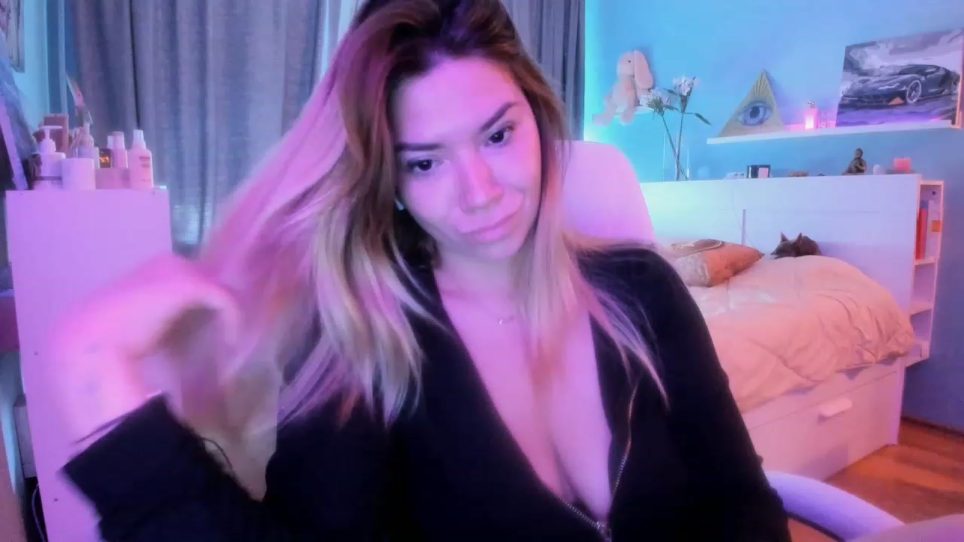 Gallery image thumbnail from NickyBlein's myfreecams stream on, 09/19/2023, 10:57 image 2 of 20