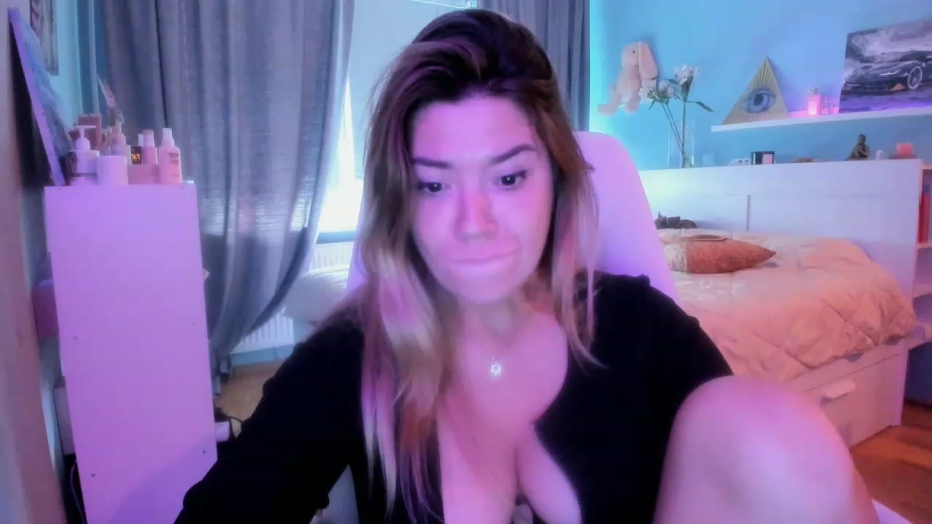 Gallery image thumbnail from NickyBlein's myfreecams stream on, 09/19/2023, 12:47 image 13 of 20
