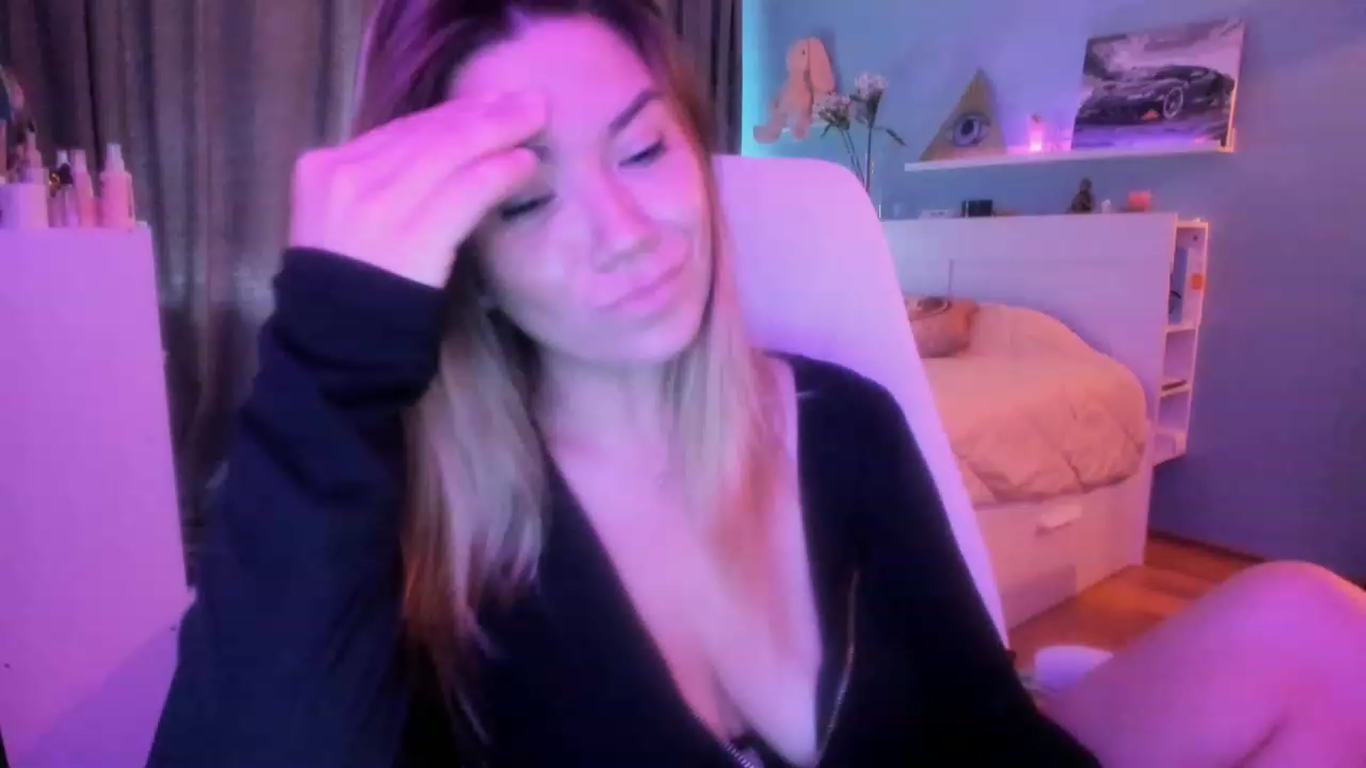 Gallery image thumbnail from NickyBlein's myfreecams stream on, 09/20/2023, 10:48 image 5 of 20
