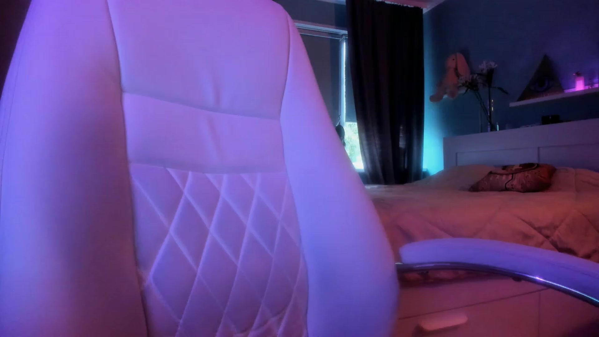 Gallery image thumbnail from NickyBlein's myfreecams stream on, 09/20/2023, 11:10 image 20 of 20