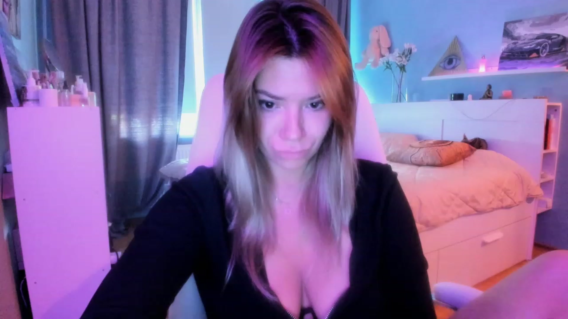 Gallery image thumbnail from NickyBlein's myfreecams stream on, 09/23/2023, 10:30 image 11 of 20