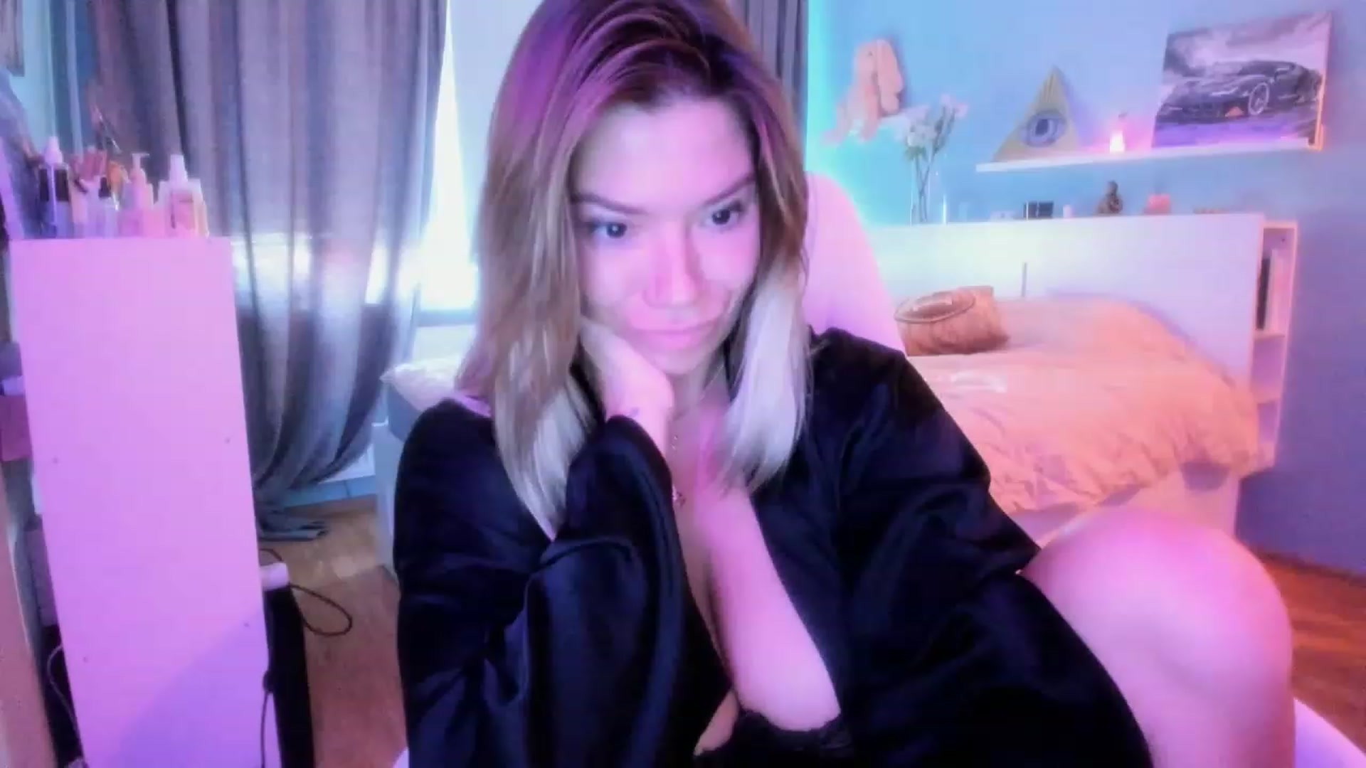 Gallery image thumbnail from NickyBlein's myfreecams stream on, 09/27/2023, 11:05 image 18 of 20