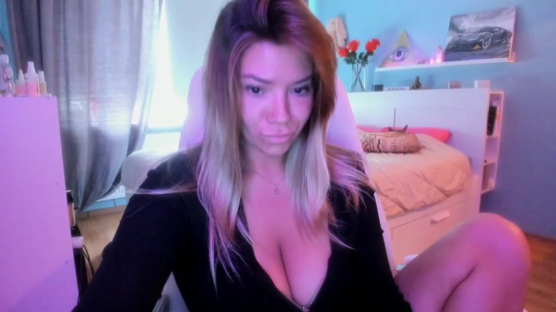 Gallery image thumbnail from NickyBlein's myfreecams stream on, 10/05/2023, 09:11 image 5 of 20