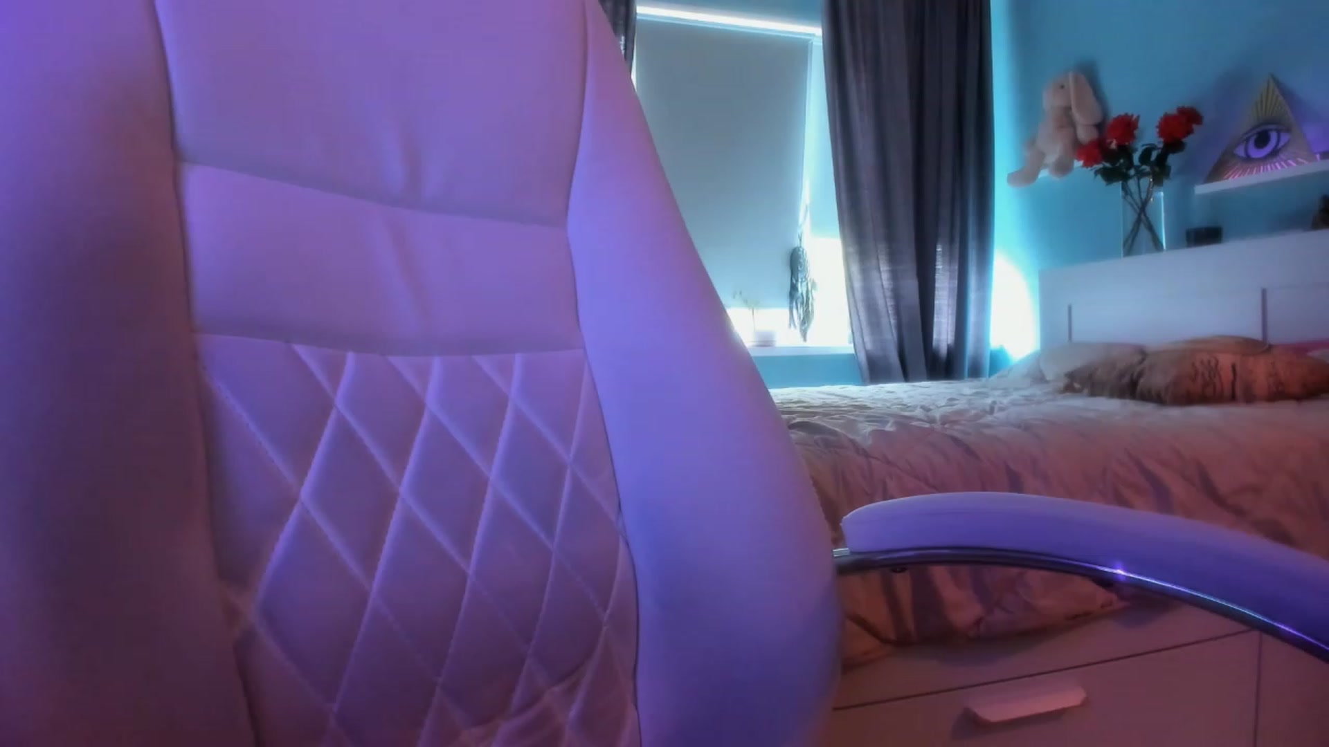 Gallery image thumbnail from NickyBlein's myfreecams stream on, 10/05/2023, 09:11 image 20 of 20