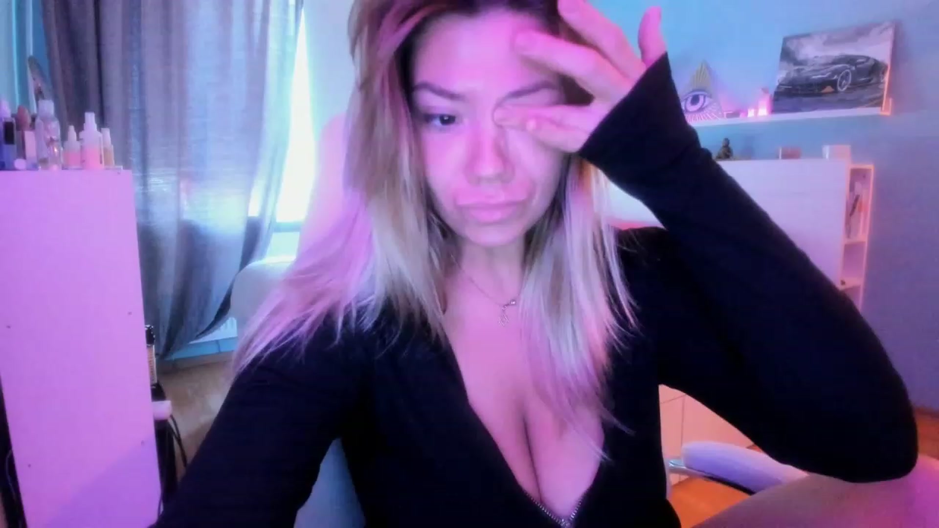Gallery image thumbnail from NickyBlein's myfreecams stream on, 10/05/2023, 10:26 image 14 of 20