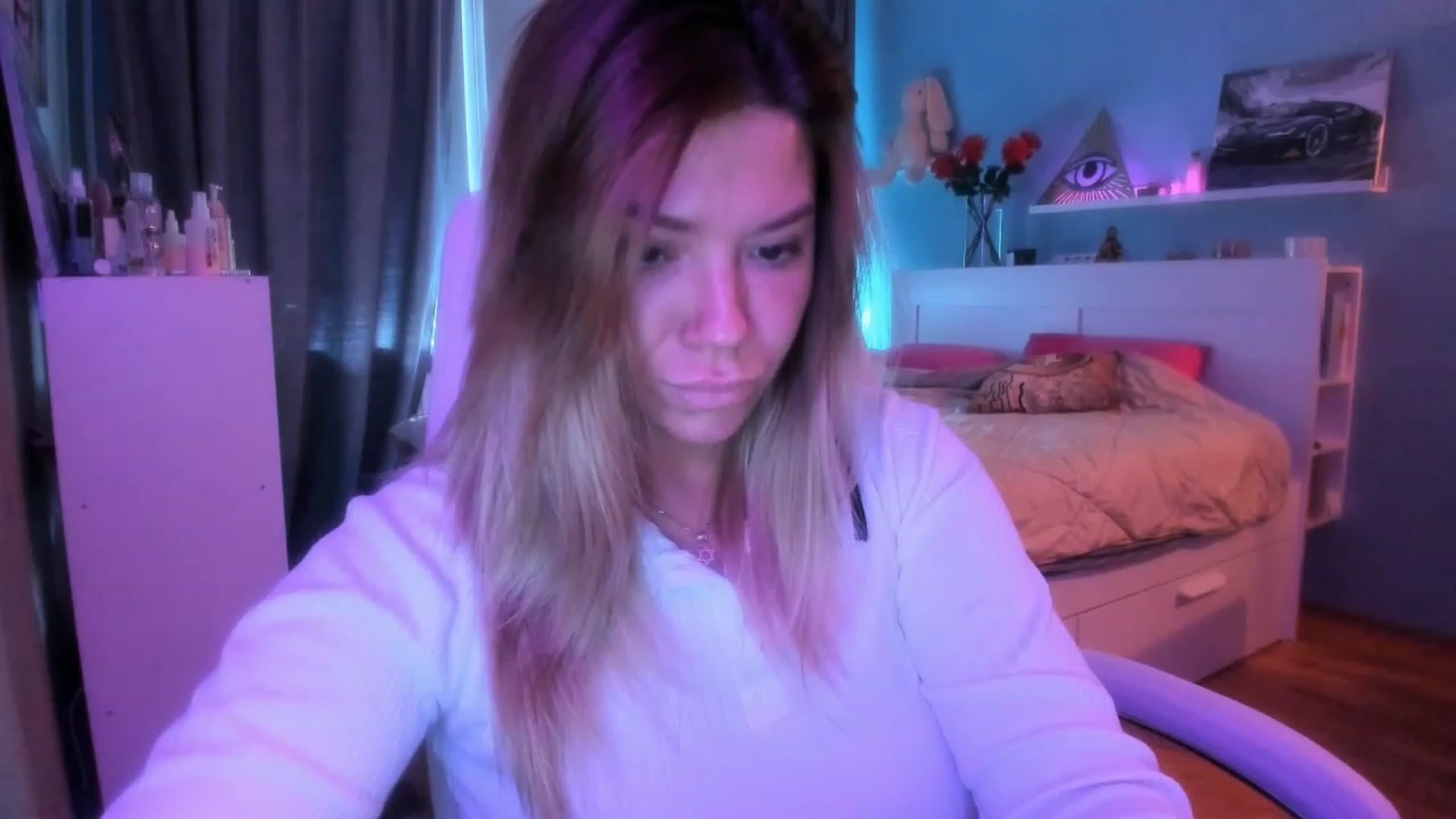 Gallery image thumbnail from NickyBlein's myfreecams stream on, 10/06/2023, 10:24 image 12 of 20