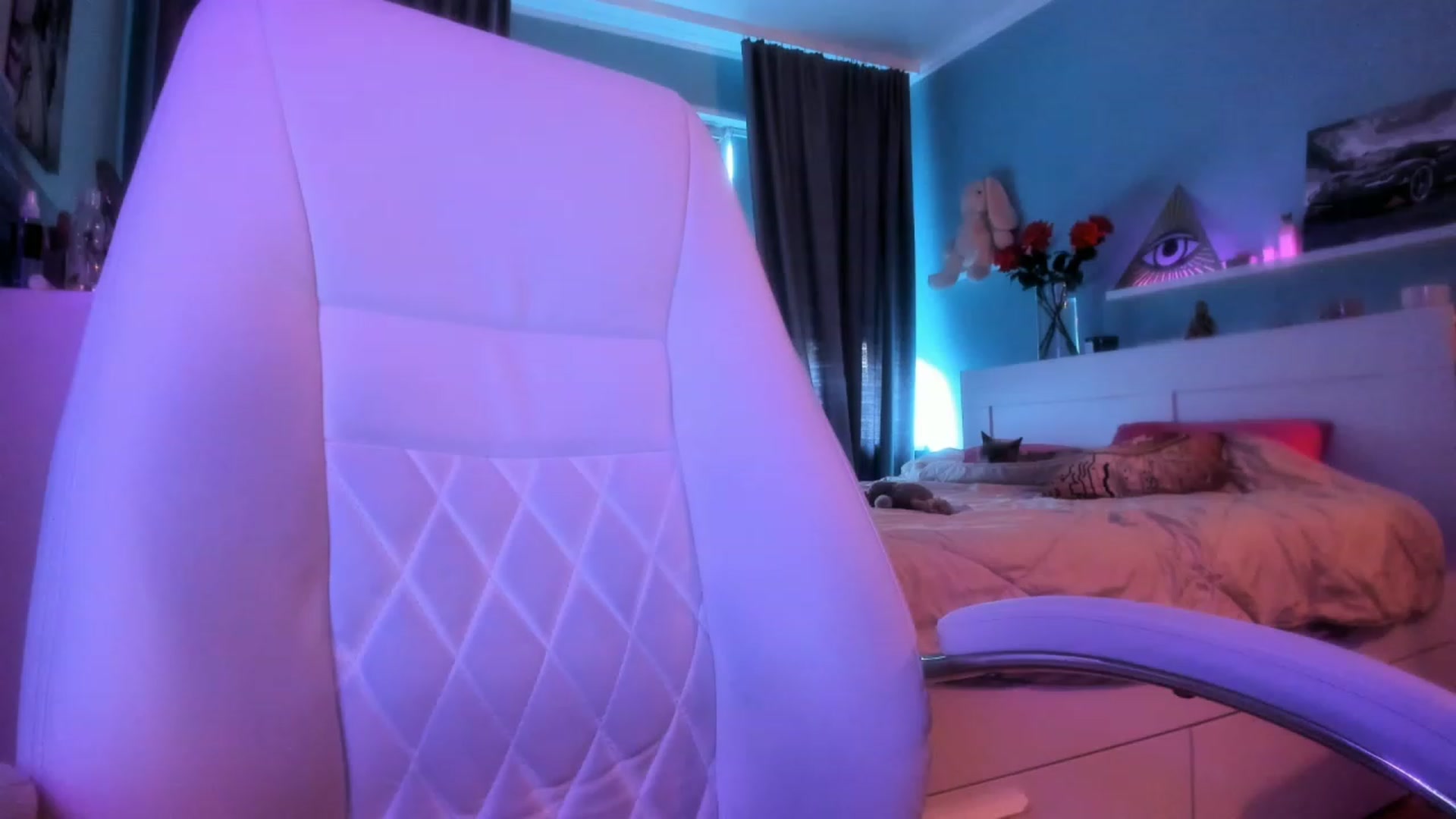 Gallery image thumbnail from NickyBlein's myfreecams stream on, 10/06/2023, 10:24 image 2 of 20