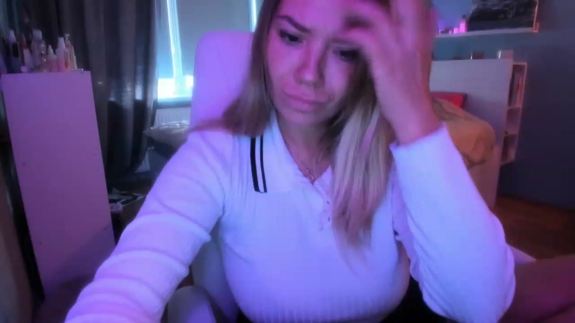 Gallery image thumbnail from NickyBlein's myfreecams stream on, 10/06/2023, 10:46 image 3 of 20