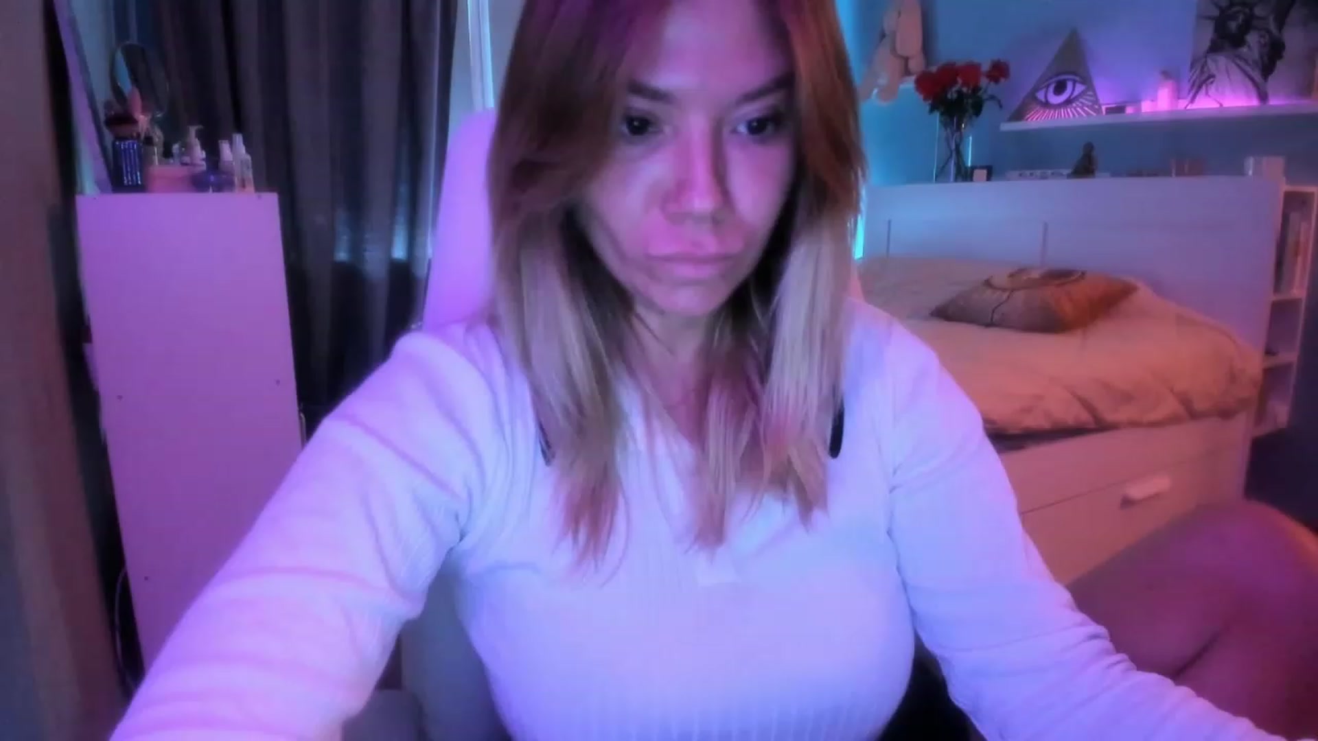 Gallery image thumbnail from NickyBlein's myfreecams stream on, 10/10/2023, 07:48 image 6 of 20