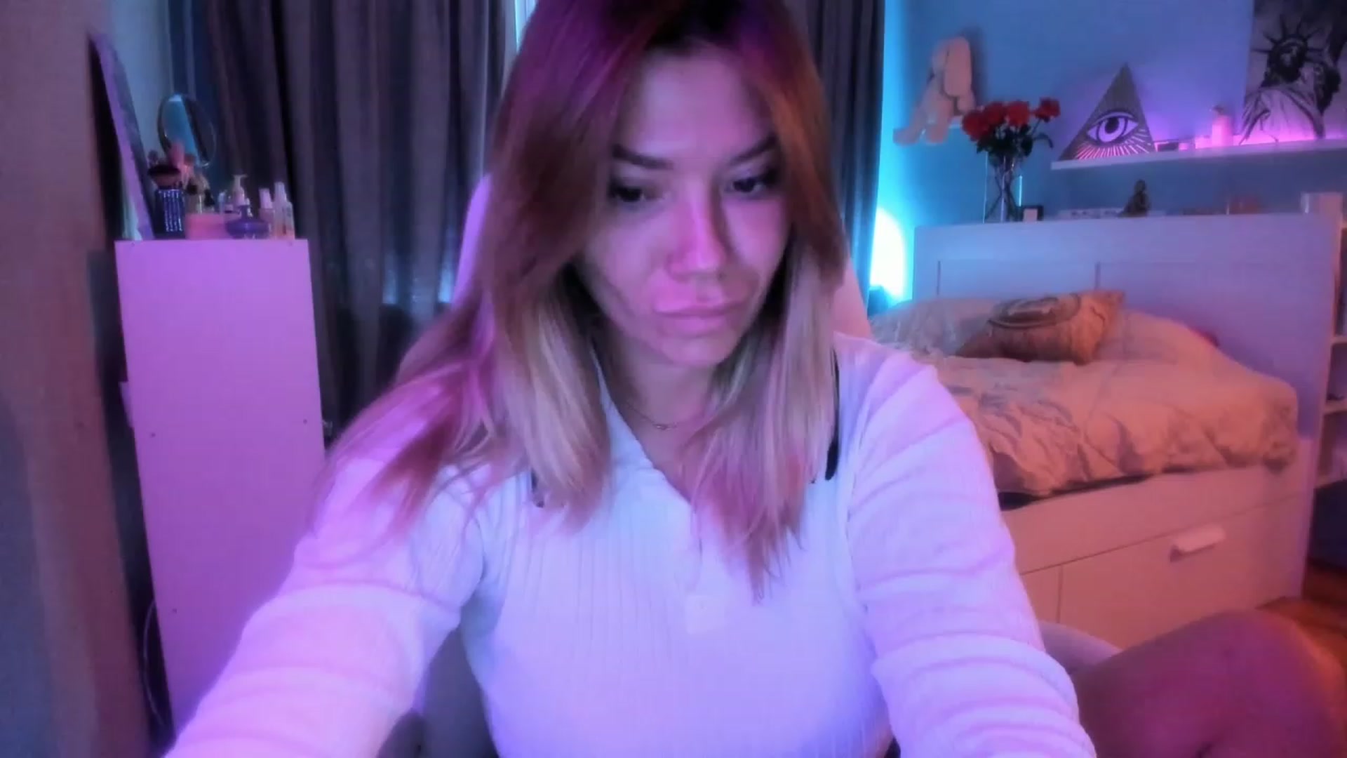 Gallery image thumbnail from NickyBlein's myfreecams stream on, 10/10/2023, 09:08 image 10 of 20
