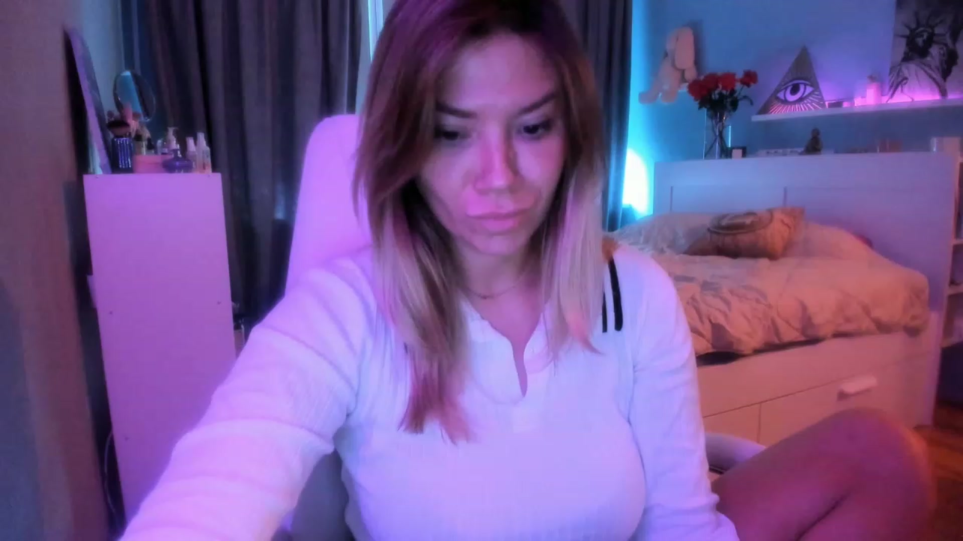 Gallery image thumbnail from NickyBlein's myfreecams stream on, 10/10/2023, 09:08 image 9 of 20