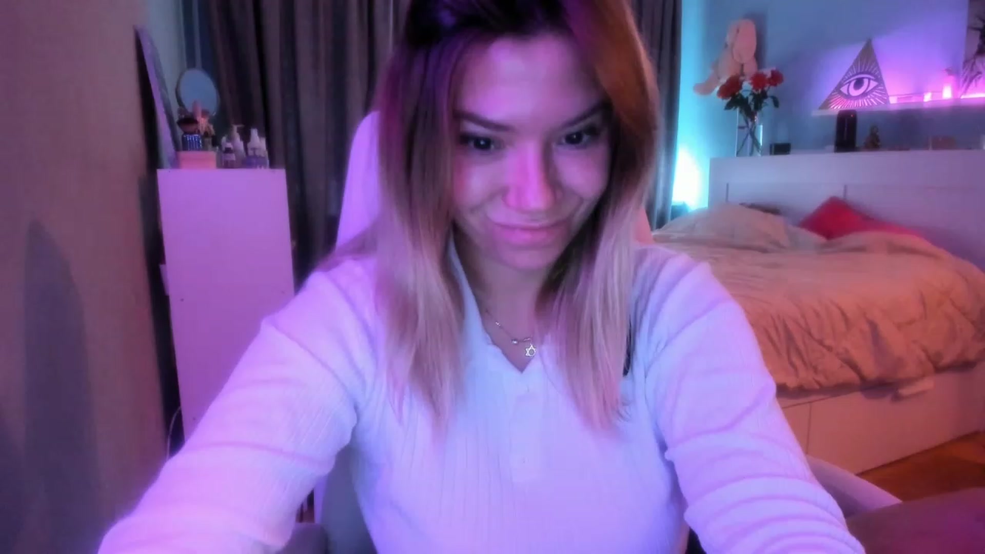 Gallery image thumbnail from NickyBlein's myfreecams stream on, 10/12/2023, 08:09 image 12 of 20