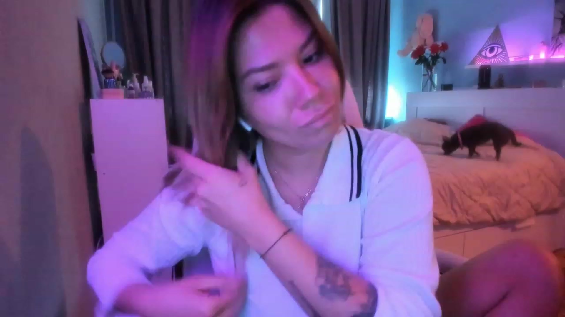 Gallery image thumbnail from NickyBlein's myfreecams stream on, 10/12/2023, 08:09 image 18 of 20