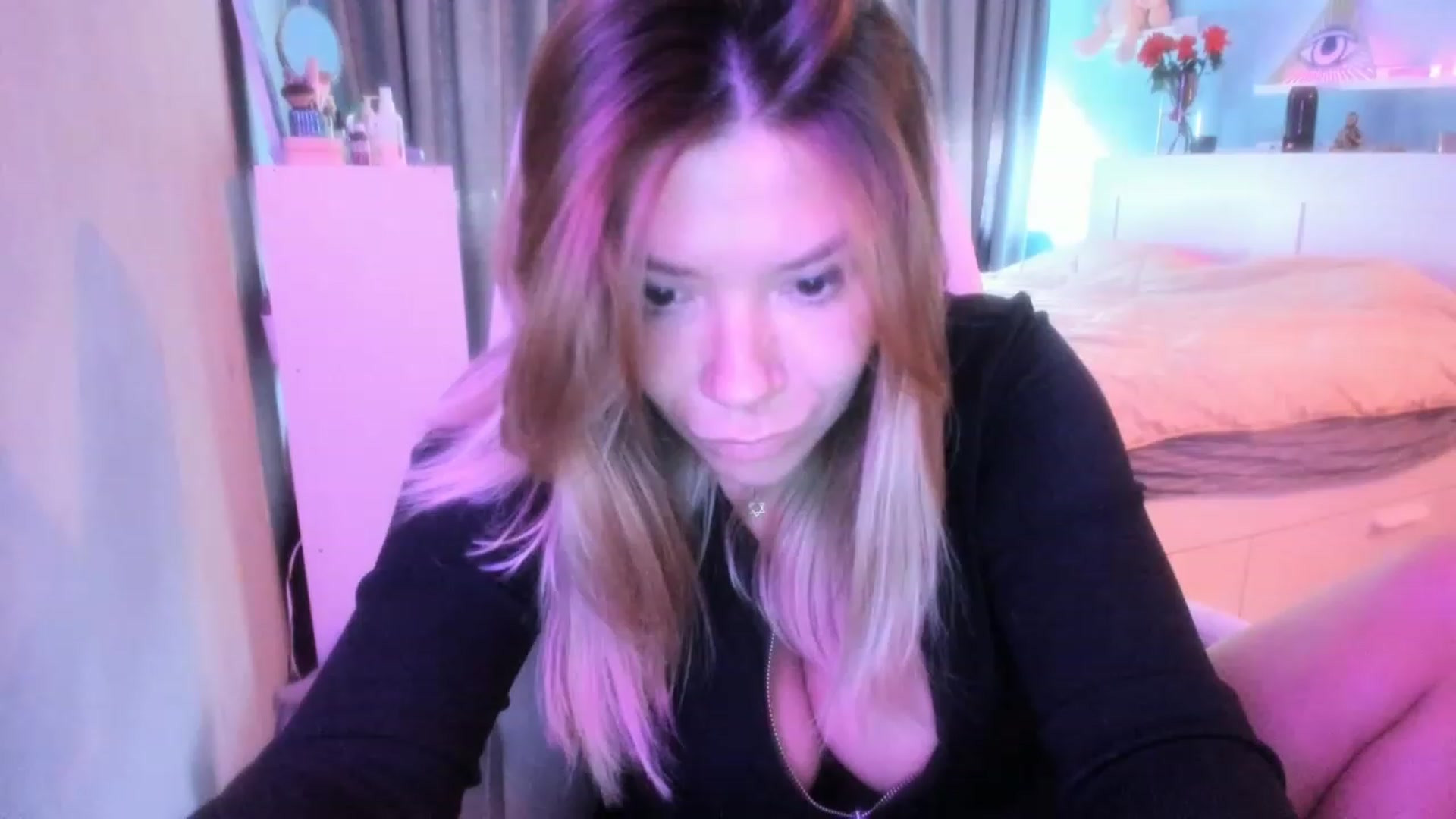 Gallery image thumbnail from NickyBlein's myfreecams stream on, 10/13/2023, 11:20 image 6 of 20