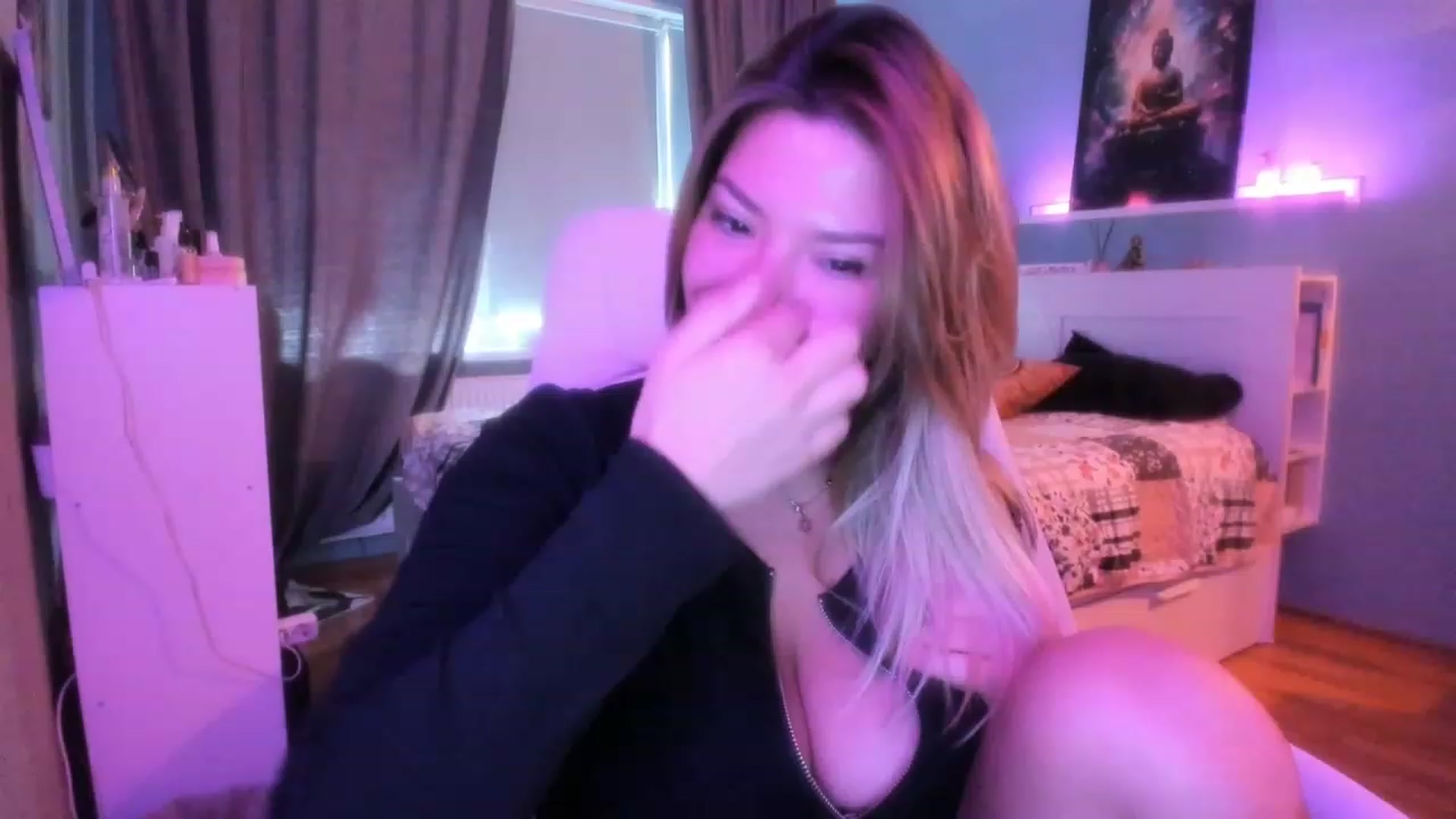 Gallery image thumbnail from NickyBlein's myfreecams stream on, 10/18/2023, 08:14 image 10 of 20