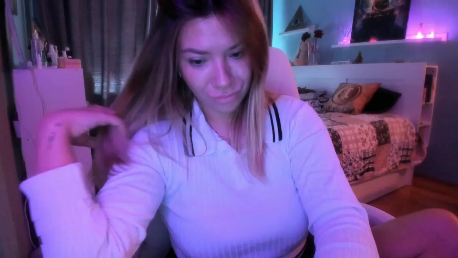 Gallery image thumbnail from NickyBlein's myfreecams stream on, 10/19/2023, 08:26 image 9 of 20