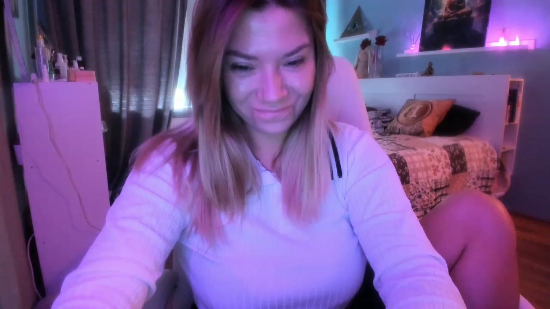 Gallery image thumbnail from NickyBlein's myfreecams stream on, 10/19/2023, 08:26 image 7 of 20