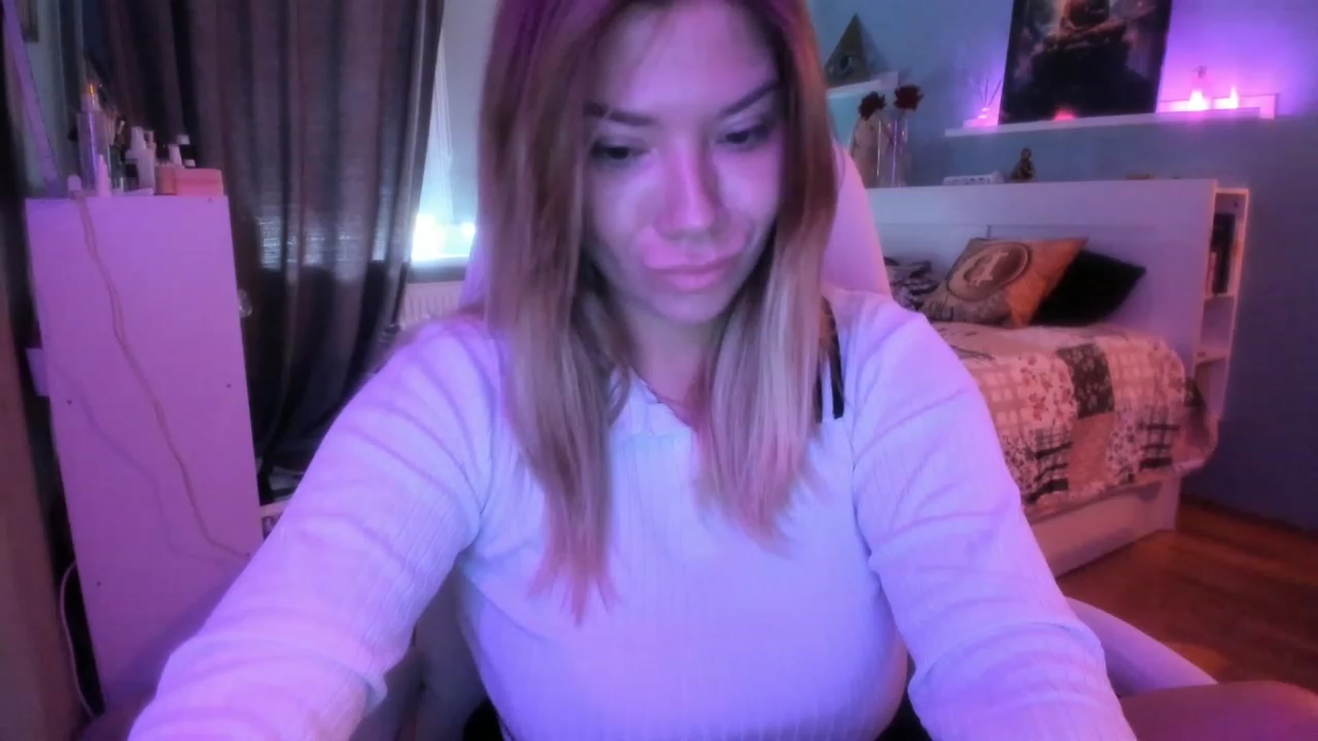 Gallery image thumbnail from NickyBlein's myfreecams stream on, 10/19/2023, 08:26 image 4 of 20