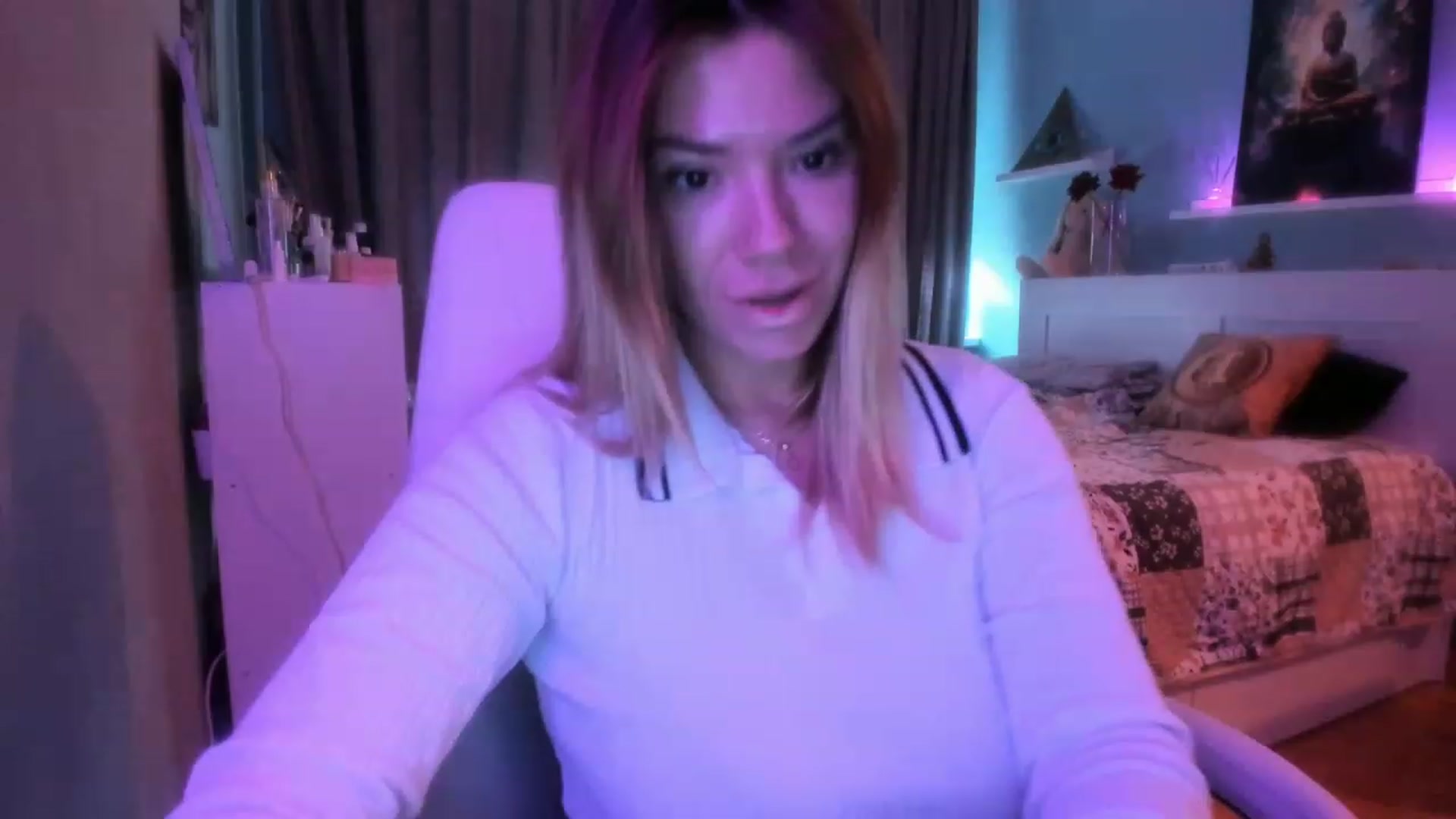 Gallery image thumbnail from NickyBlein's myfreecams stream on, 10/19/2023, 09:45 image 2 of 20