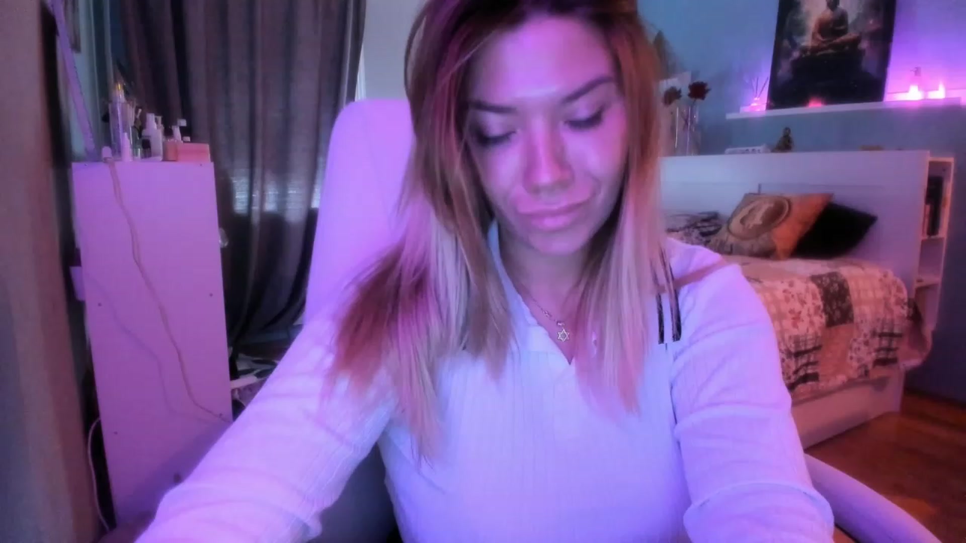 Gallery image thumbnail from NickyBlein's myfreecams stream on, 10/19/2023, 10:32 image 1 of 20