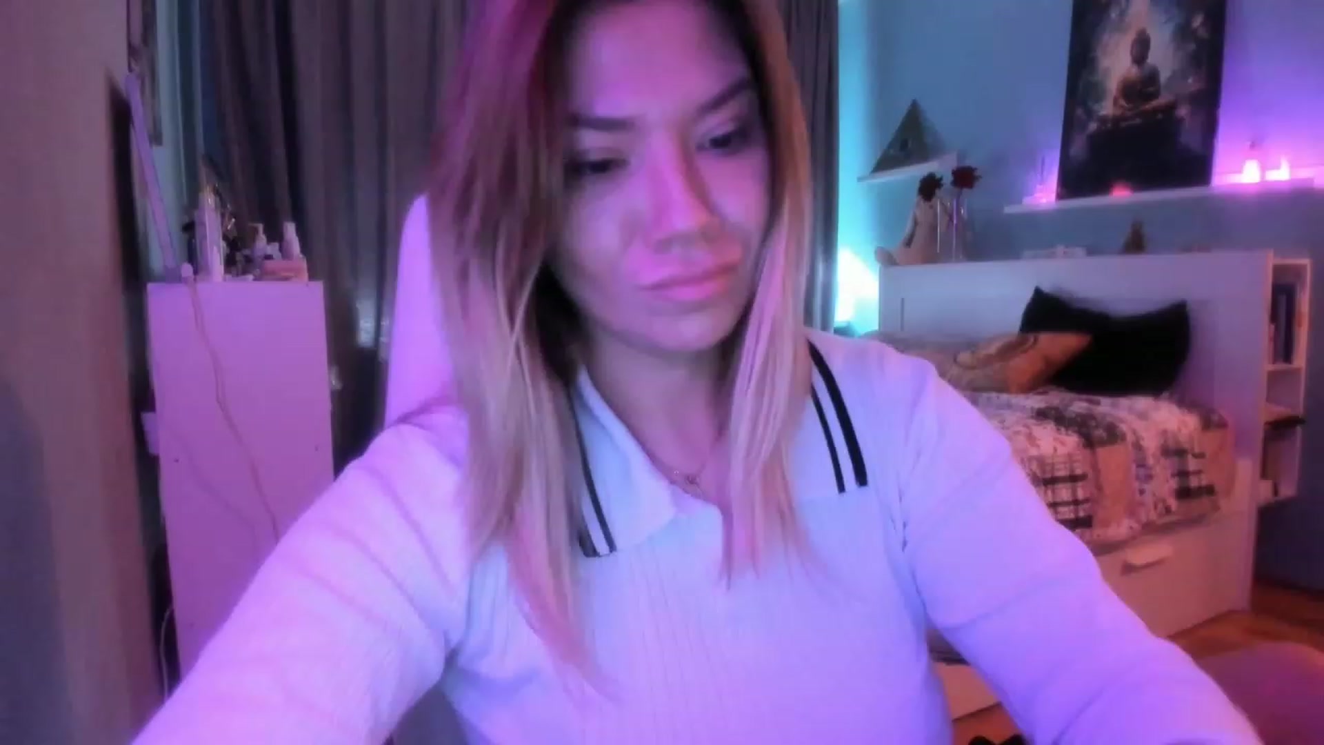 Gallery image thumbnail from NickyBlein's myfreecams stream on, 10/20/2023, 08:11 image 3 of 20