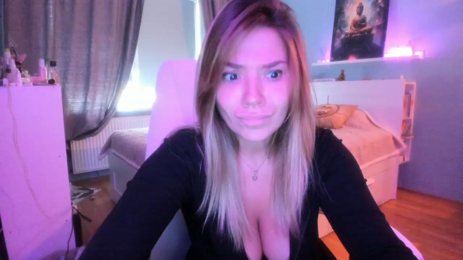 Gallery image thumbnail from NickyBlein's myfreecams stream on, 10/24/2023, 08:51 image 19 of 20