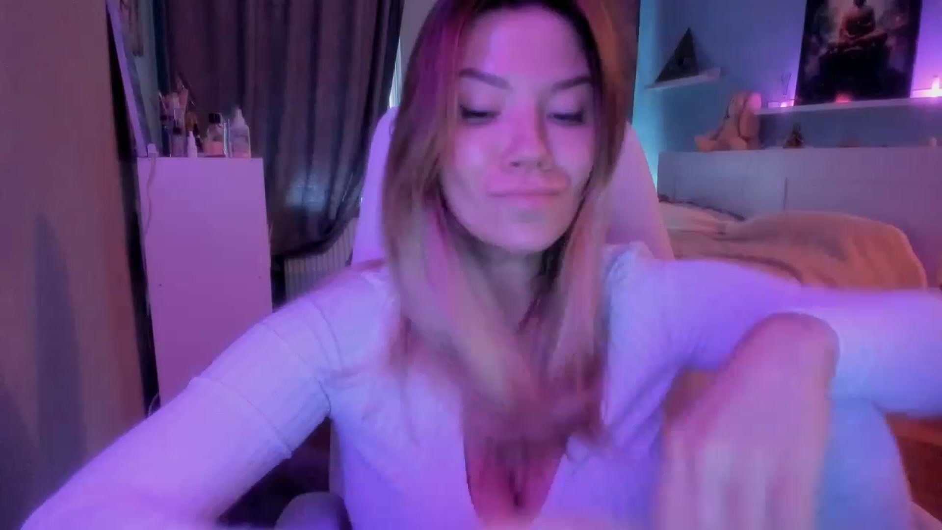 Gallery image thumbnail from NickyBlein's myfreecams stream on, 10/25/2023, 11:12 image 15 of 20