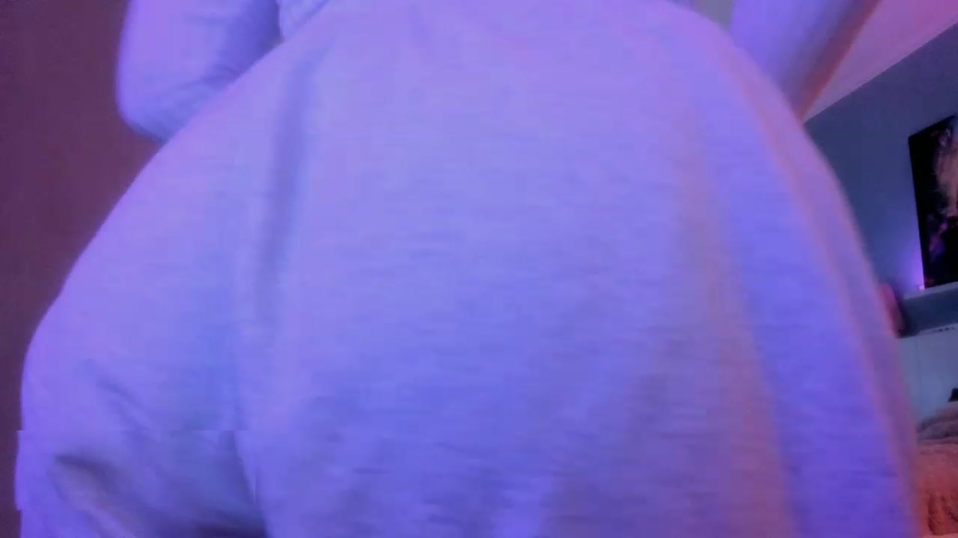 Gallery image thumbnail from NickyBlein's myfreecams stream on, 10/26/2023, 09:50 image 11 of 20