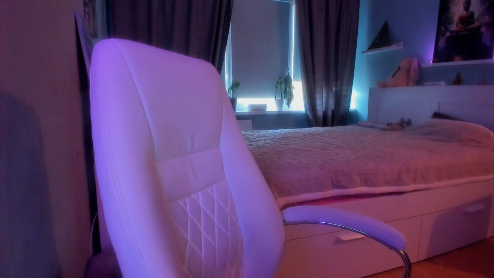 Gallery image thumbnail from NickyBlein's myfreecams stream on, 10/26/2023, 09:50 image 1 of 20