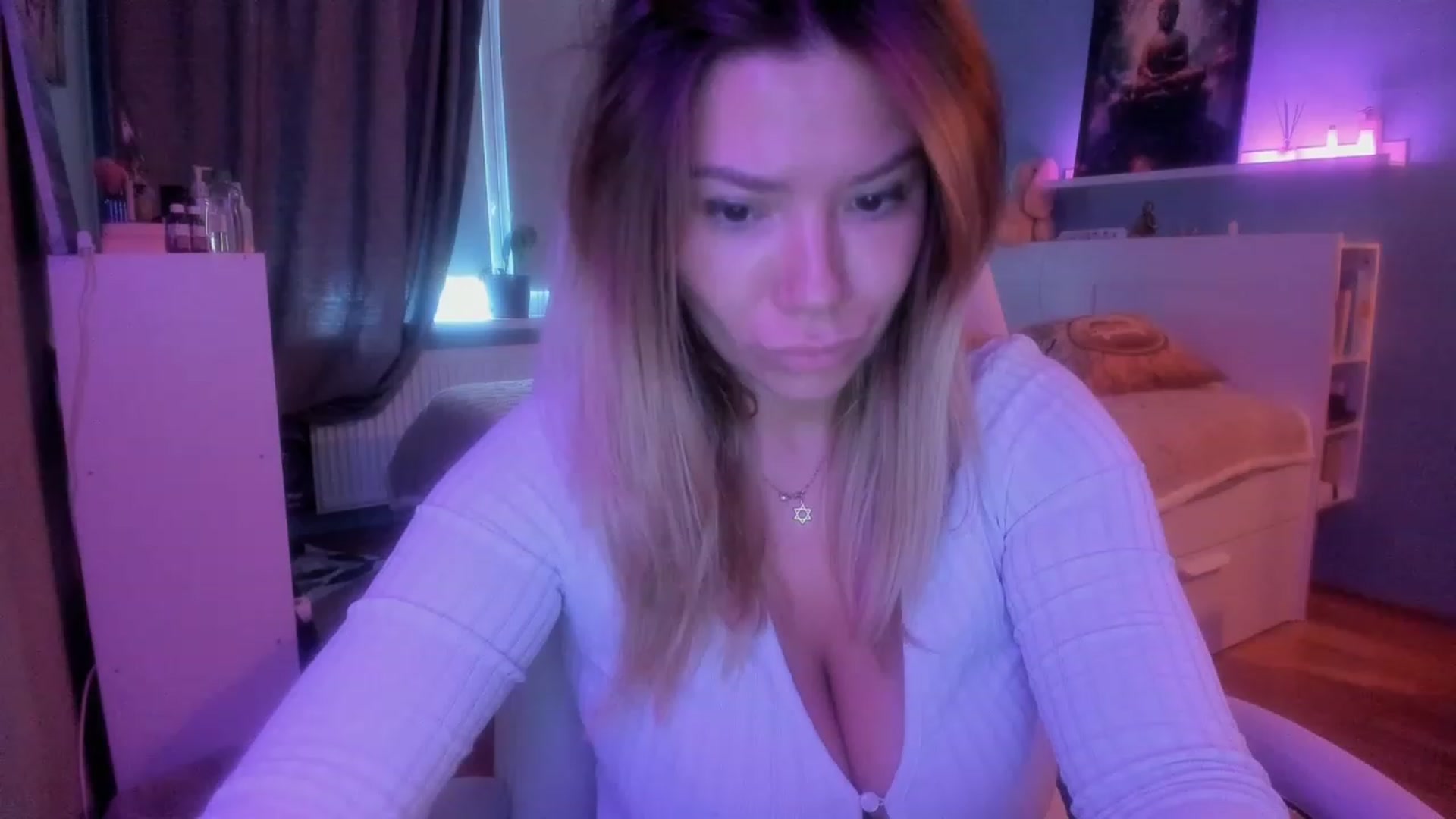 Gallery image thumbnail from NickyBlein's myfreecams stream on, 10/27/2023, 08:22 image 4 of 20