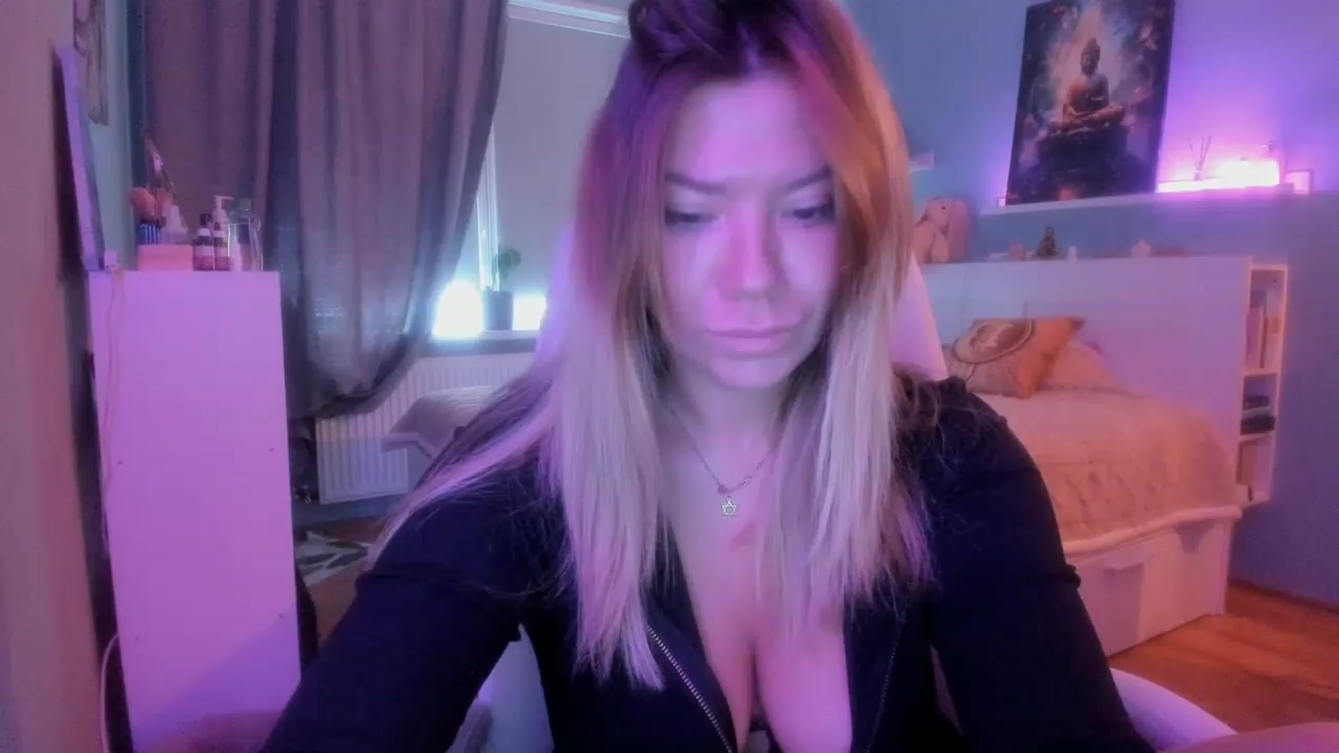 Gallery image thumbnail from NickyBlein's myfreecams stream on, 10/28/2023, 08:12 image 3 of 20