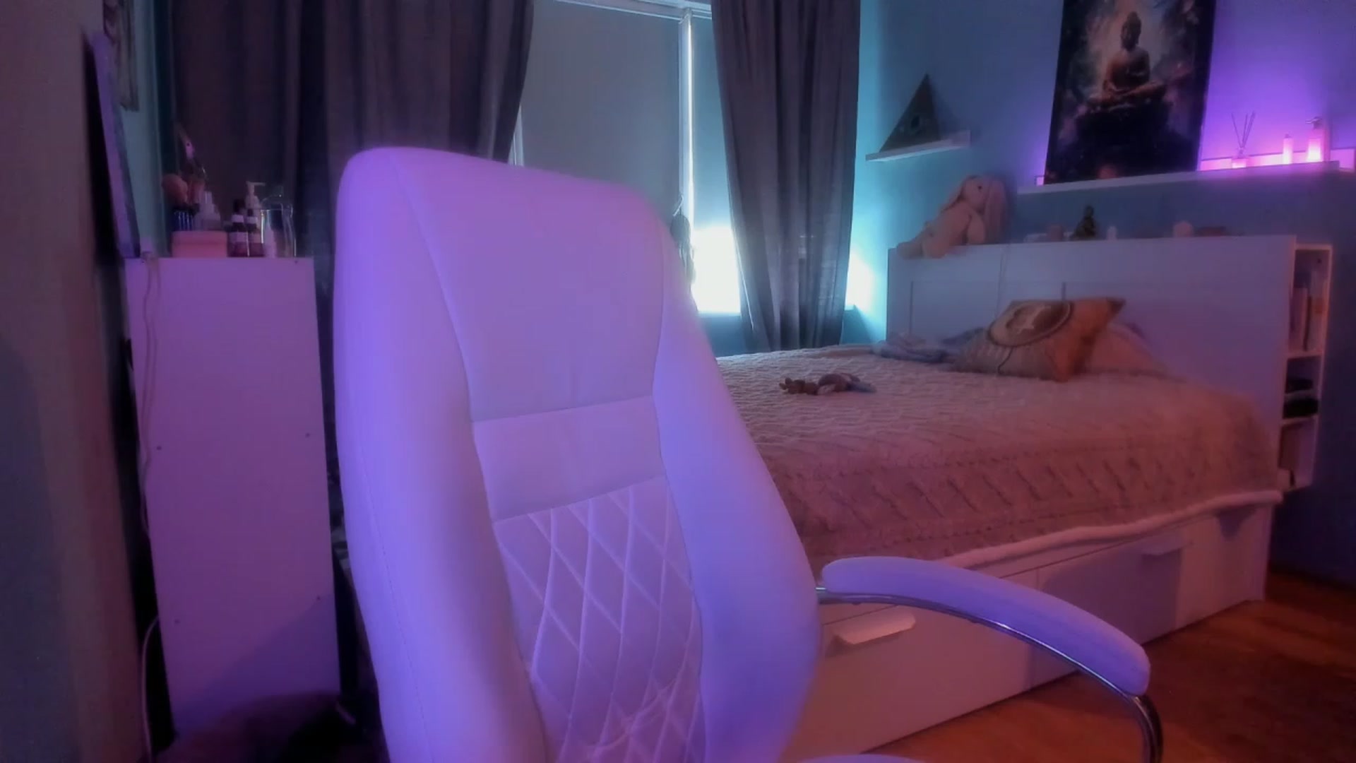 Gallery image thumbnail from NickyBlein's myfreecams stream on, 10/28/2023, 08:12 image 18 of 20