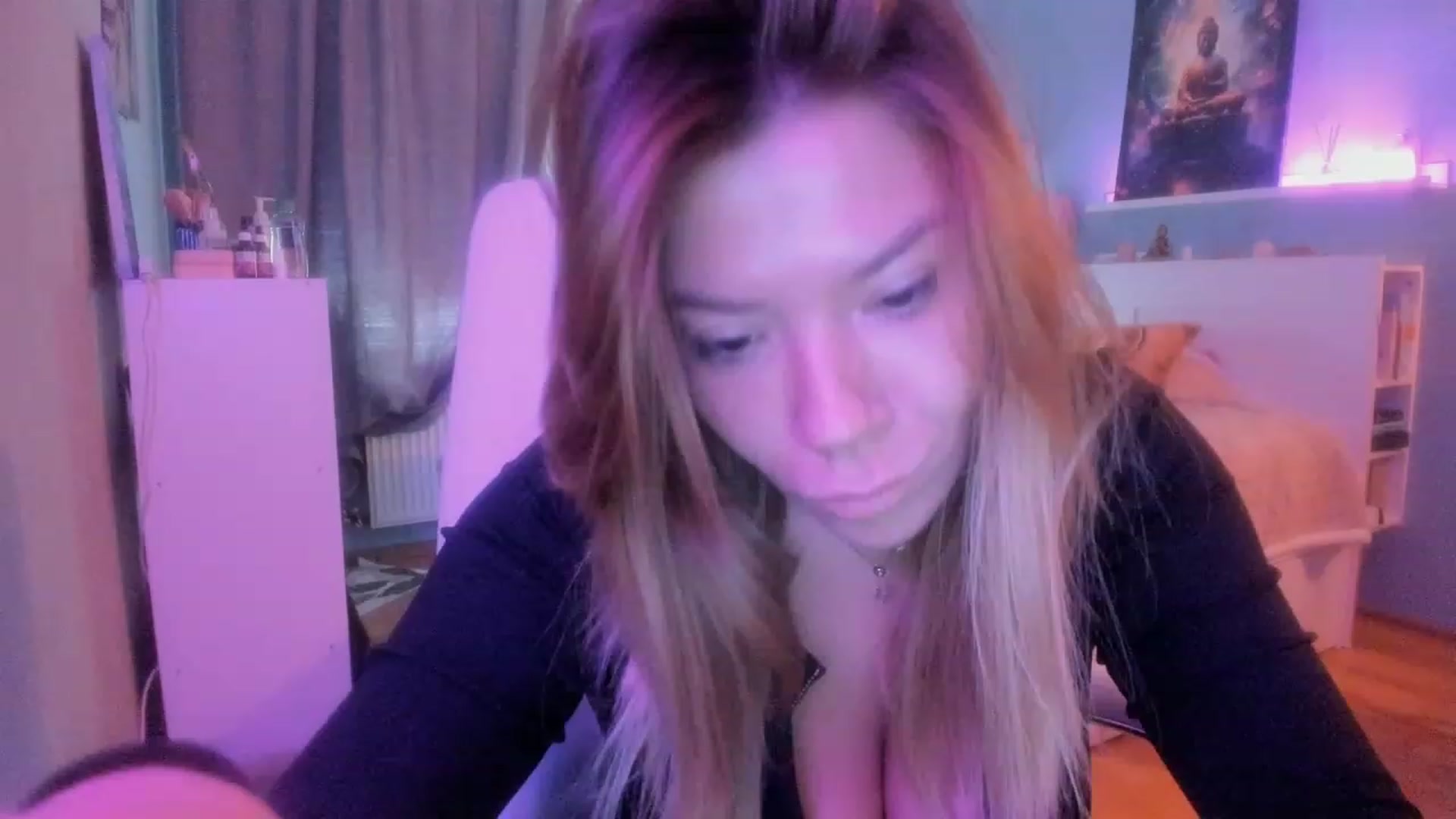 Gallery image thumbnail from NickyBlein's myfreecams stream on, 10/28/2023, 08:12 image 12 of 20