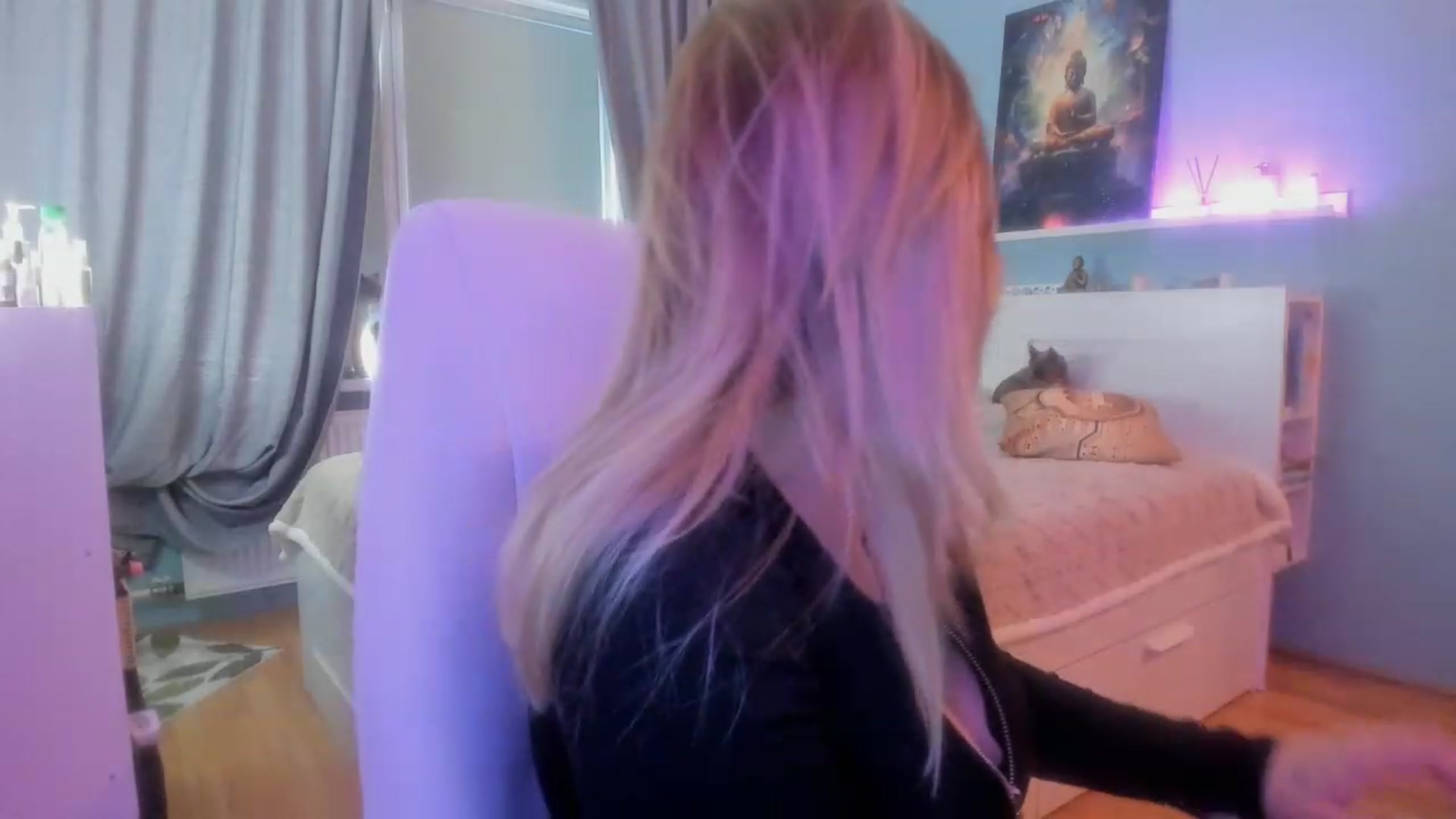 Gallery image thumbnail from NickyBlein's myfreecams stream on, 10/31/2023, 08:15 image 11 of 20