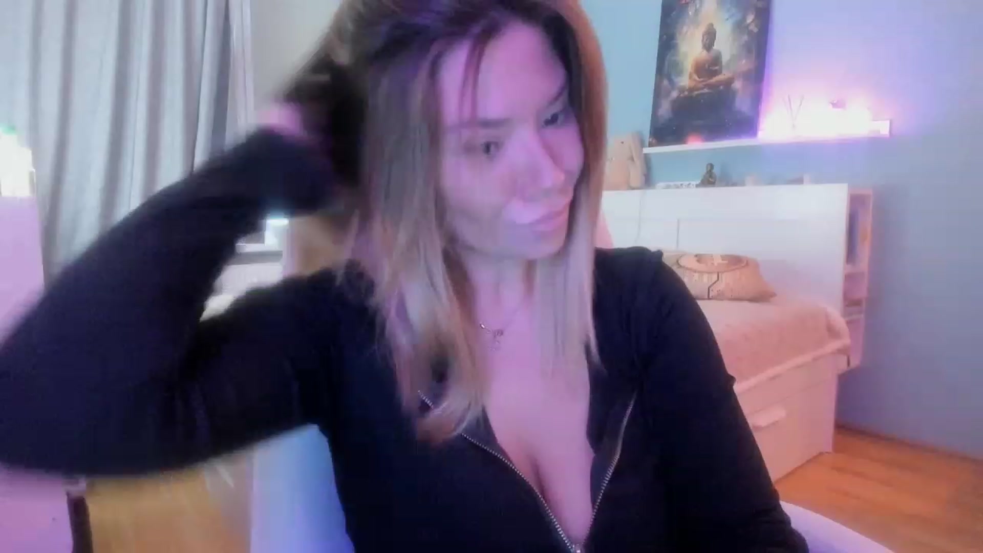 Gallery image thumbnail from NickyBlein's myfreecams stream on, 10/31/2023, 08:15 image 2 of 20