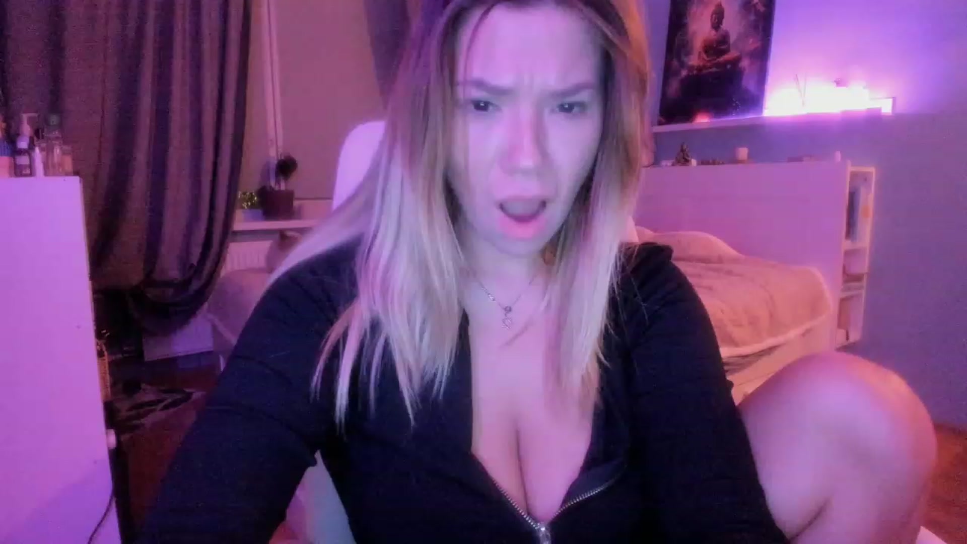 Gallery image thumbnail from NickyBlein's myfreecams stream on, 10/31/2023, 16:35 image 5 of 20