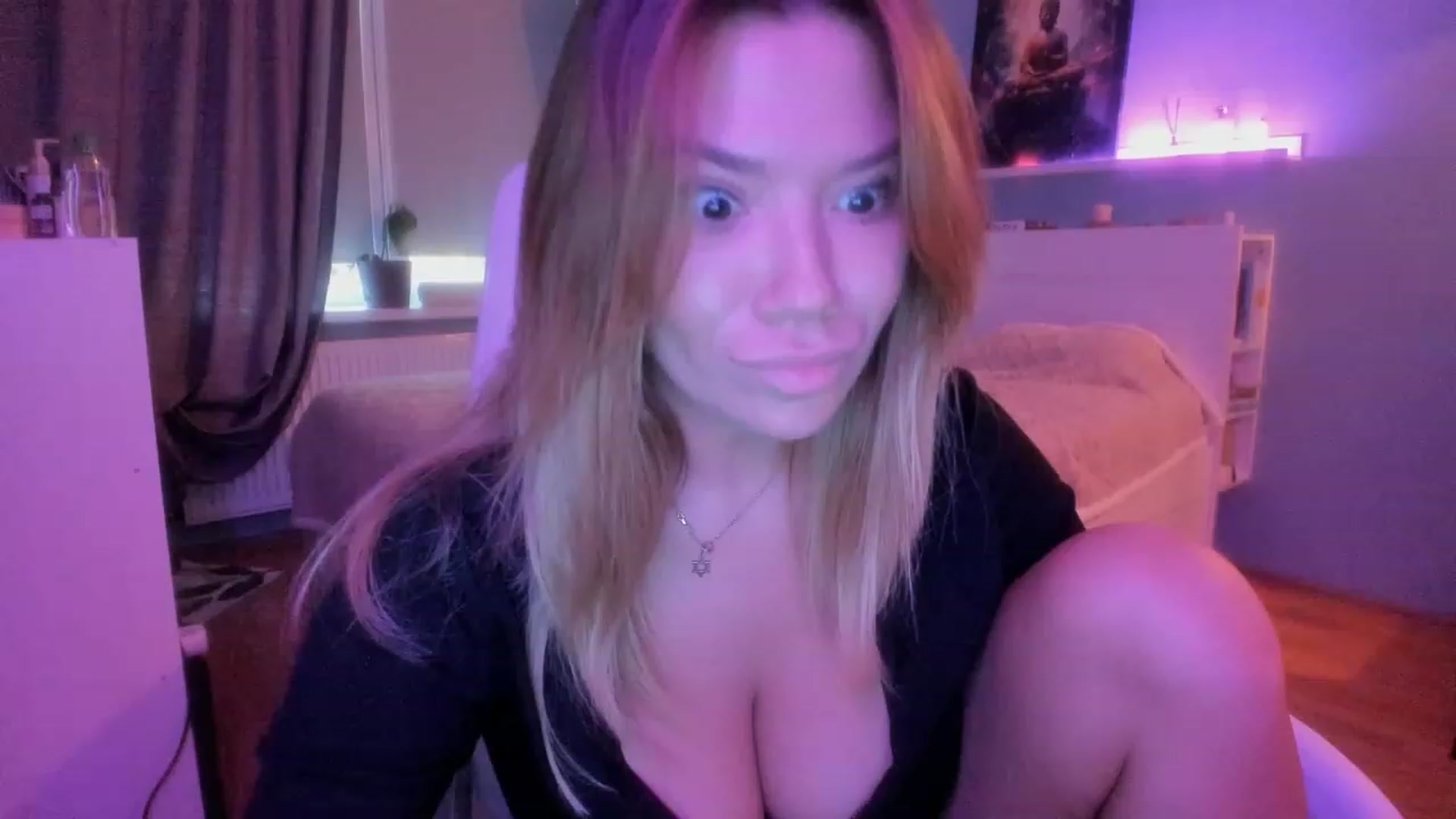 Gallery image thumbnail from NickyBlein's myfreecams stream on, 11/01/2023, 10:12 image 3 of 20