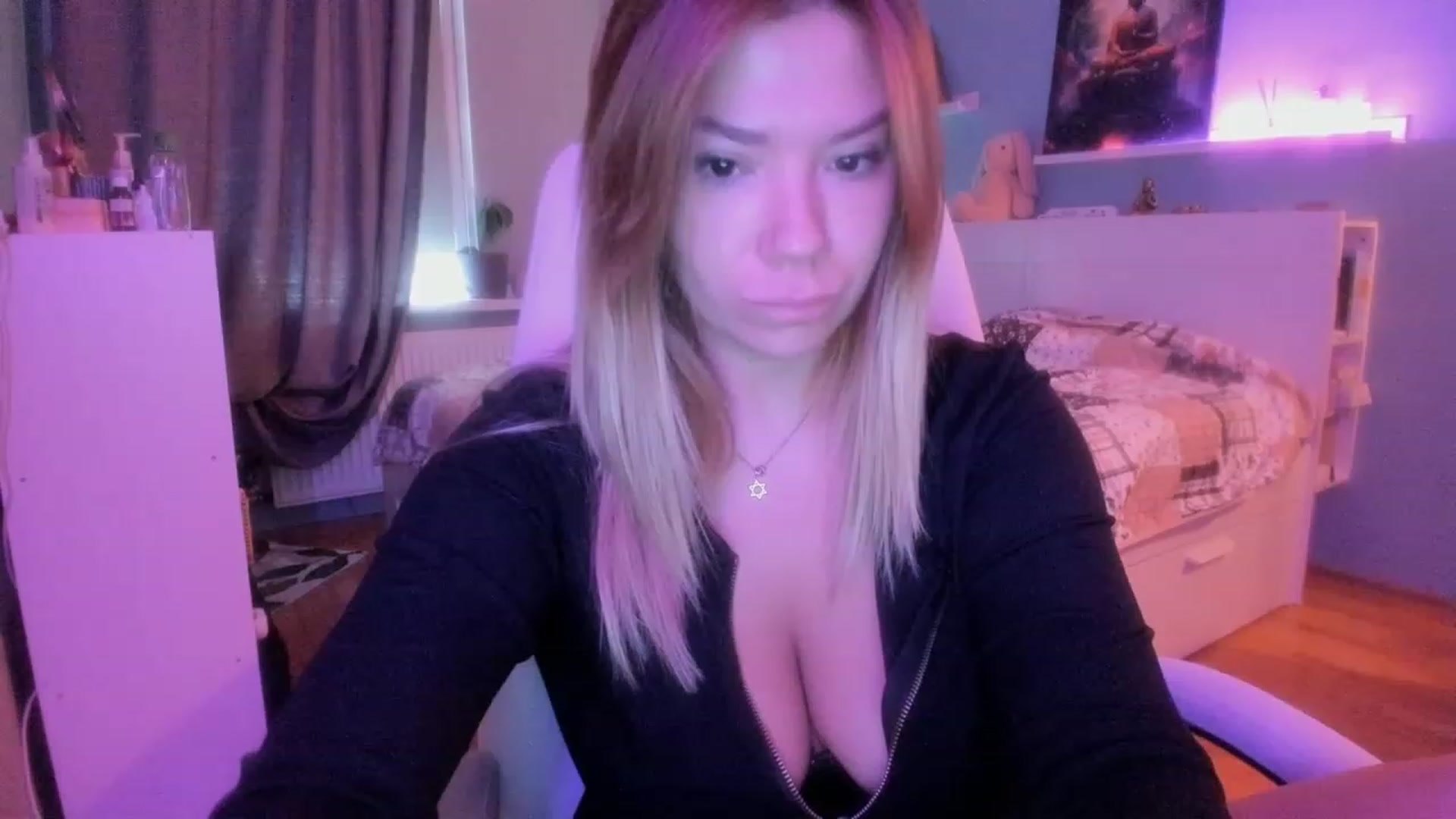 Gallery image thumbnail from NickyBlein's myfreecams stream on, 11/03/2023, 07:54 image 7 of 20