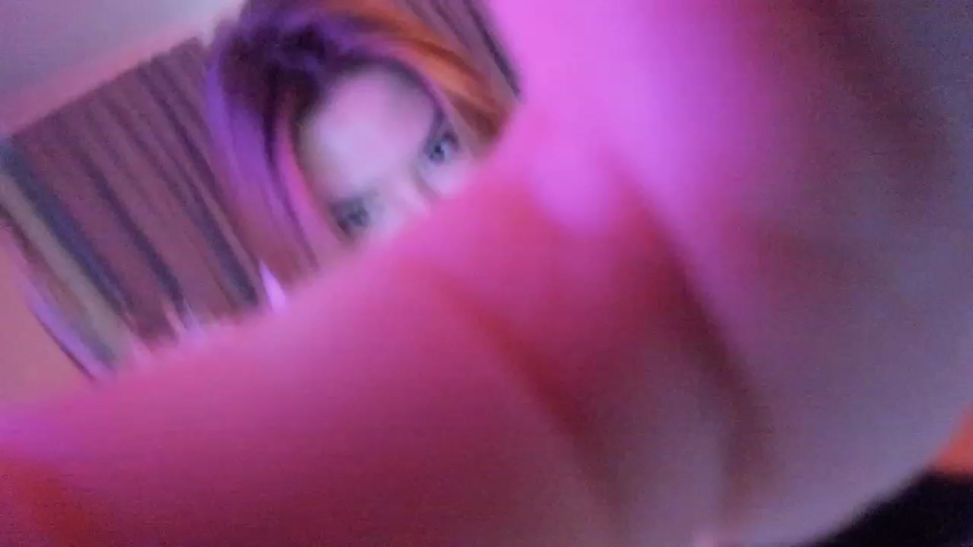 Gallery image thumbnail from NickyBlein's myfreecams stream on, 11/04/2023, 09:07 image 9 of 20