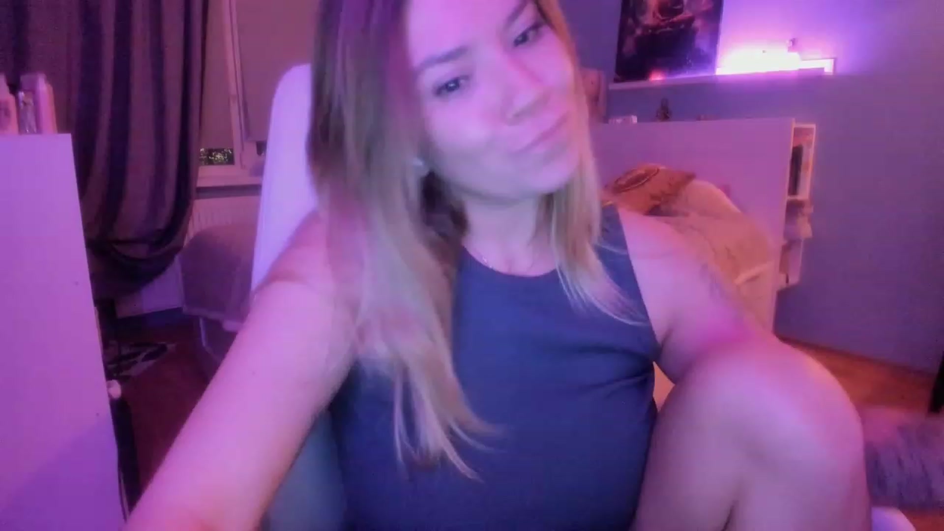 Gallery image thumbnail from NickyBlein's myfreecams stream on, 11/07/2023, 17:08 image 20 of 20