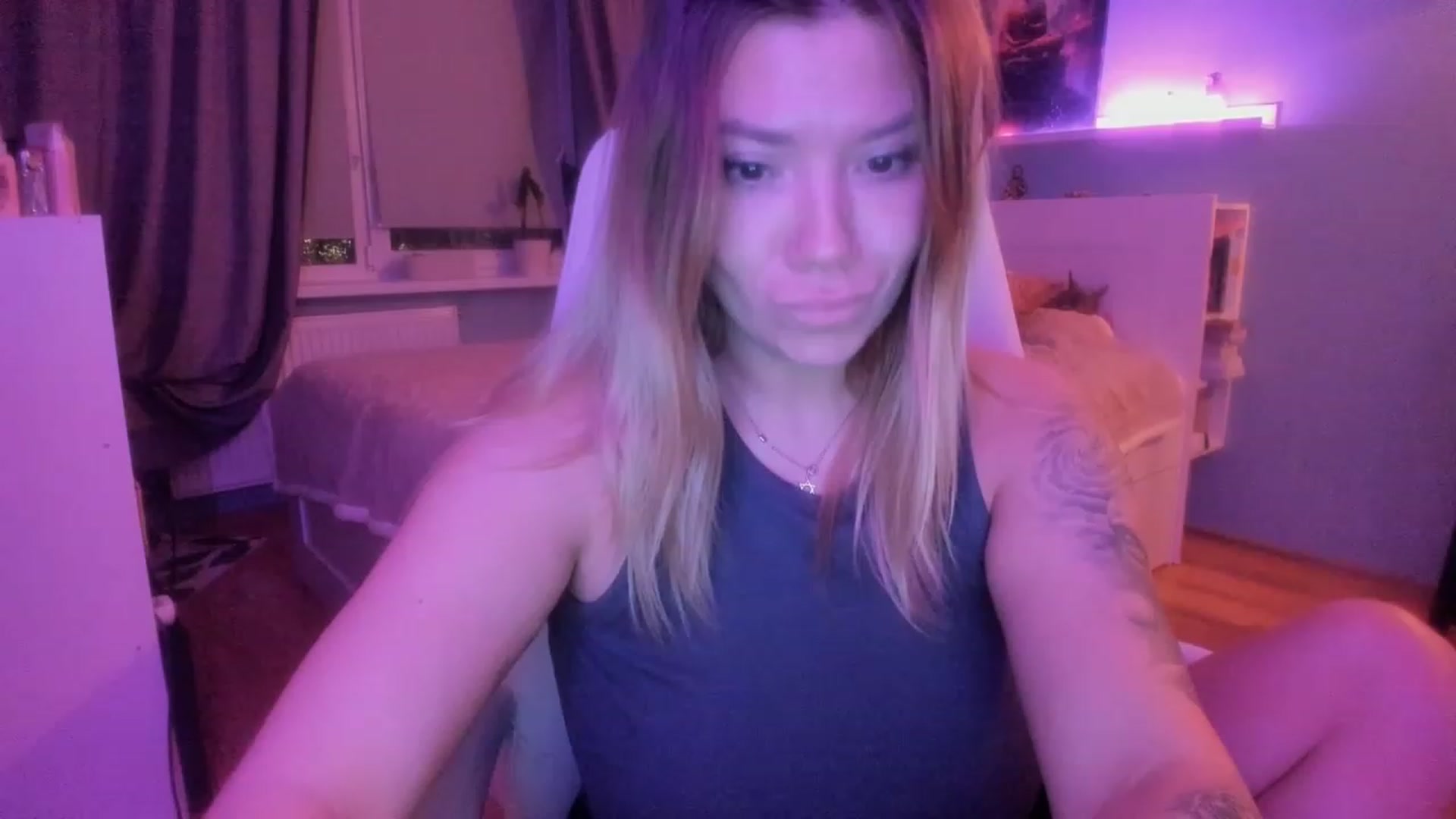 Gallery image thumbnail from NickyBlein's myfreecams stream on, 11/07/2023, 17:26 image 18 of 20