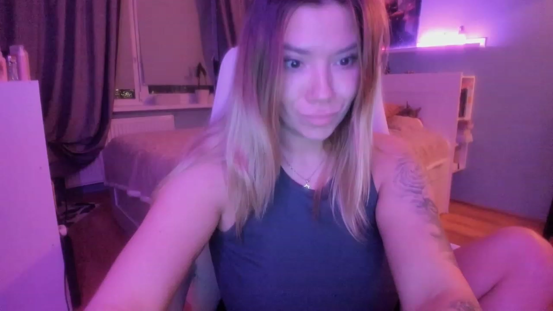 Gallery image thumbnail from NickyBlein's myfreecams stream on, 11/07/2023, 17:26 image 19 of 20