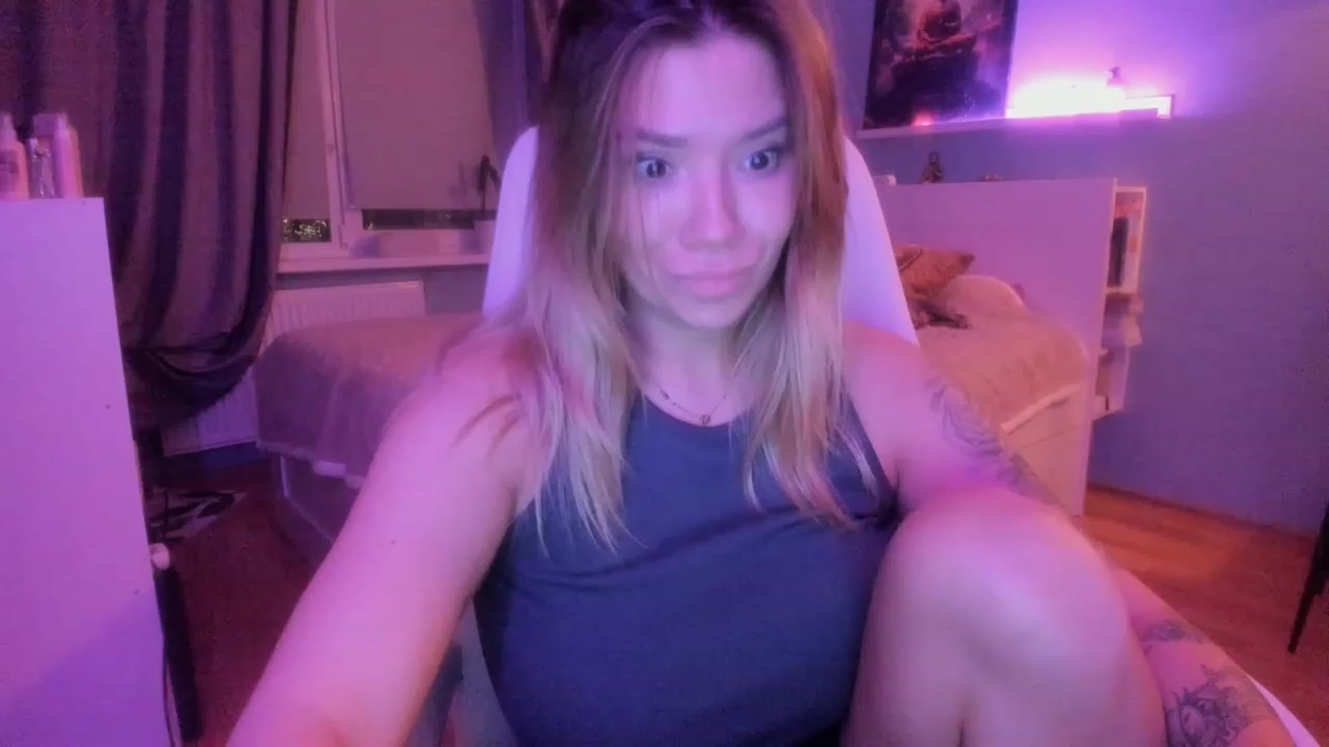 Gallery image thumbnail from NickyBlein's myfreecams stream on, 11/07/2023, 17:40 image 3 of 20