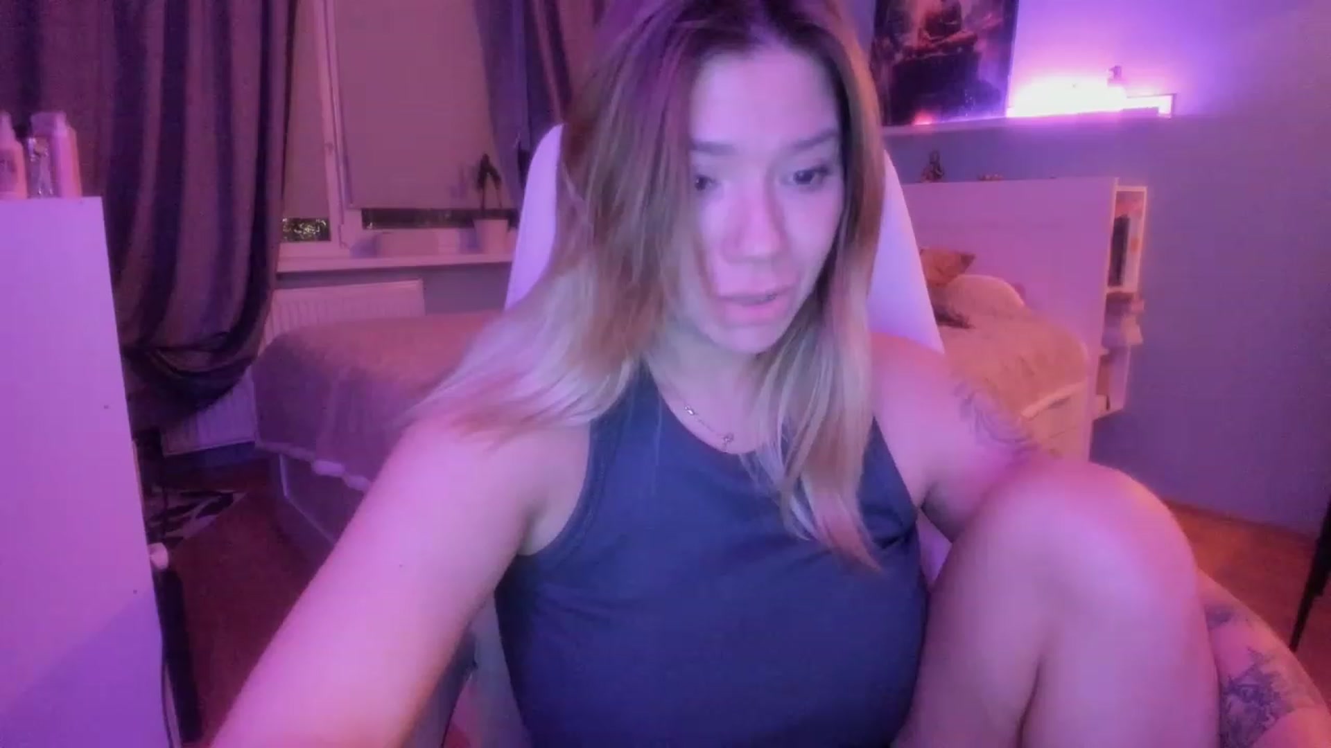 Gallery image thumbnail from NickyBlein's myfreecams stream on, 11/07/2023, 17:40 image 15 of 20