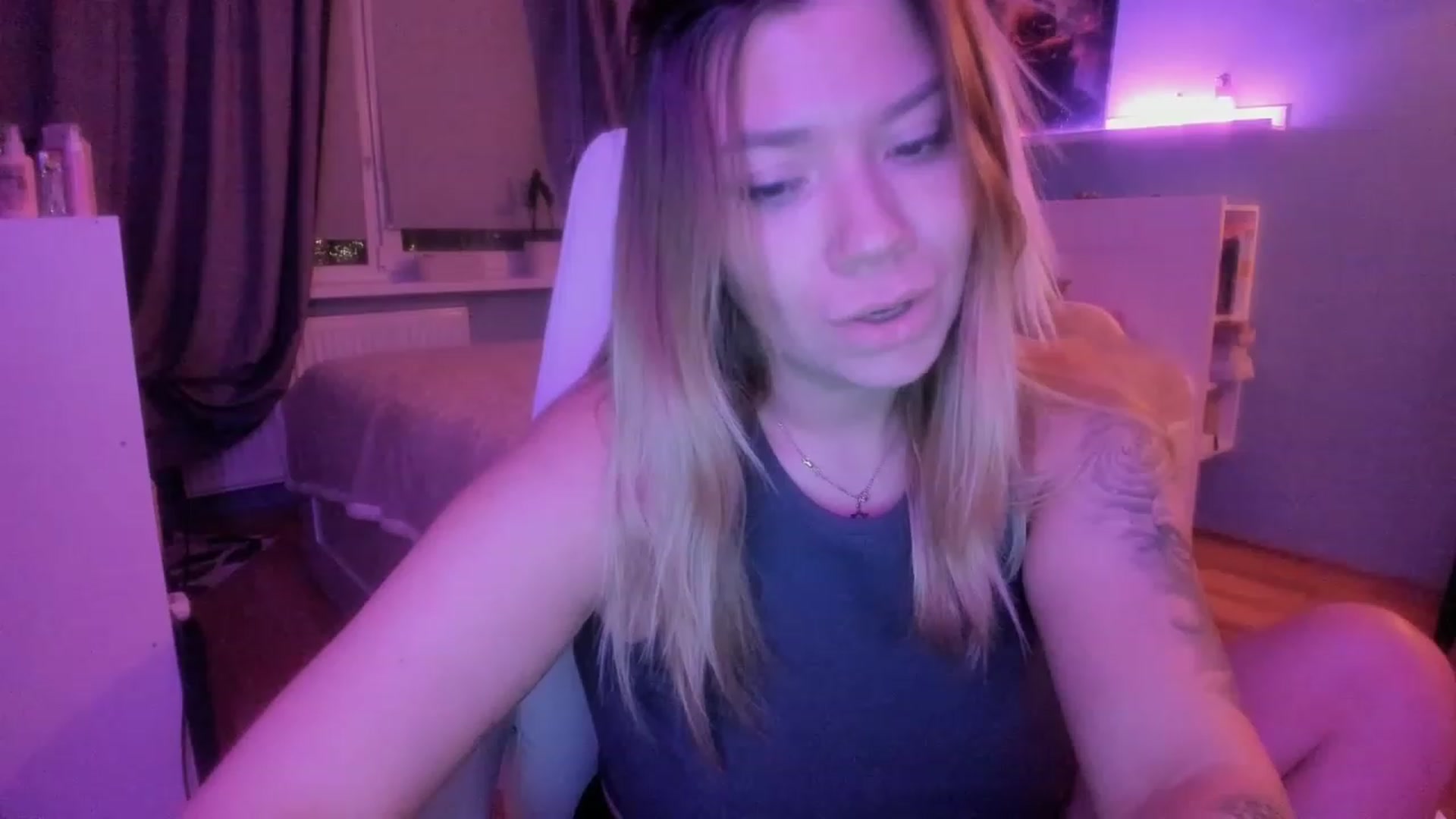Gallery image thumbnail from NickyBlein's myfreecams stream on, 11/07/2023, 17:57 image 5 of 20