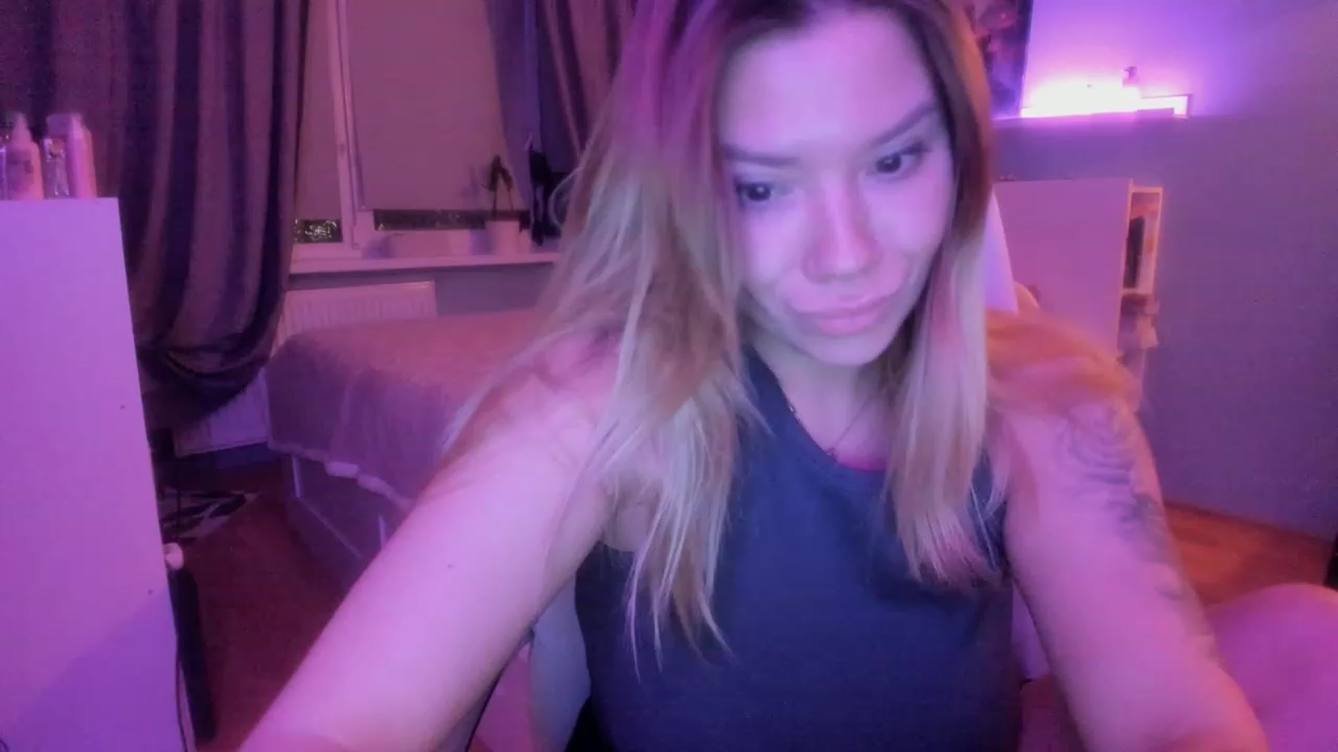Gallery image thumbnail from NickyBlein's myfreecams stream on, 11/07/2023, 17:57 image 3 of 20